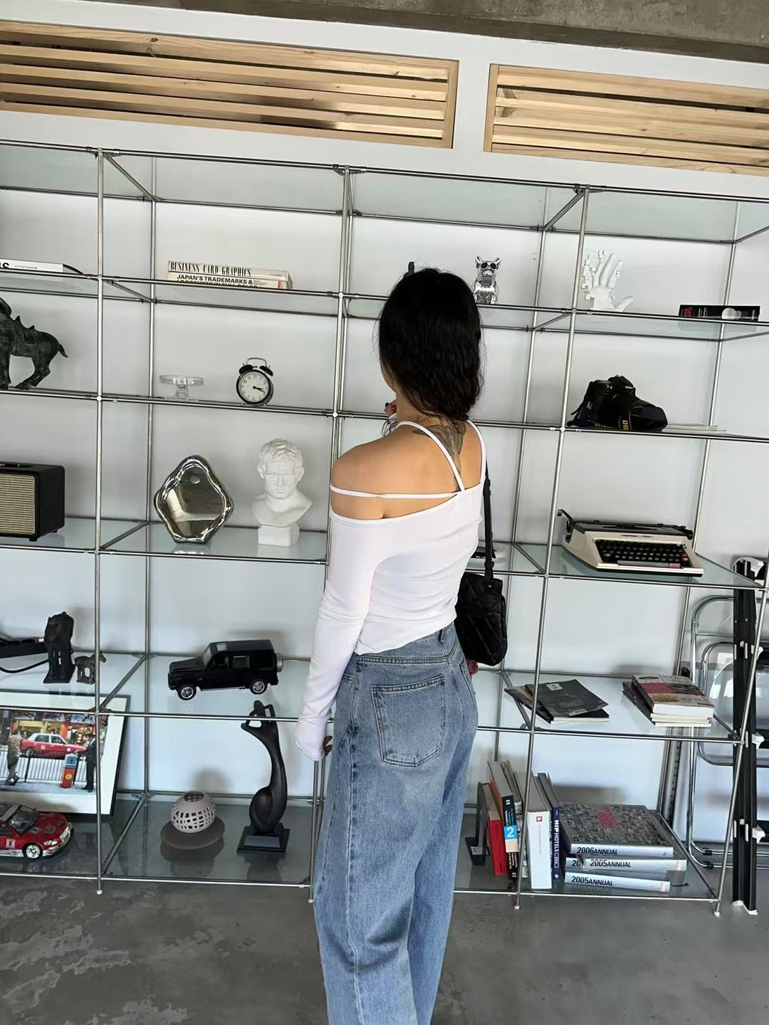 DOUBLE SIDE SEAM JEANS