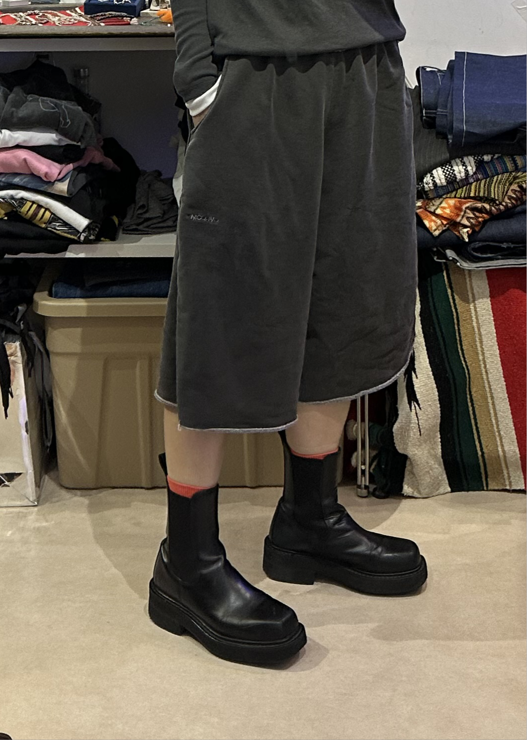 COTTON KNEE LENGHT SHORTS
