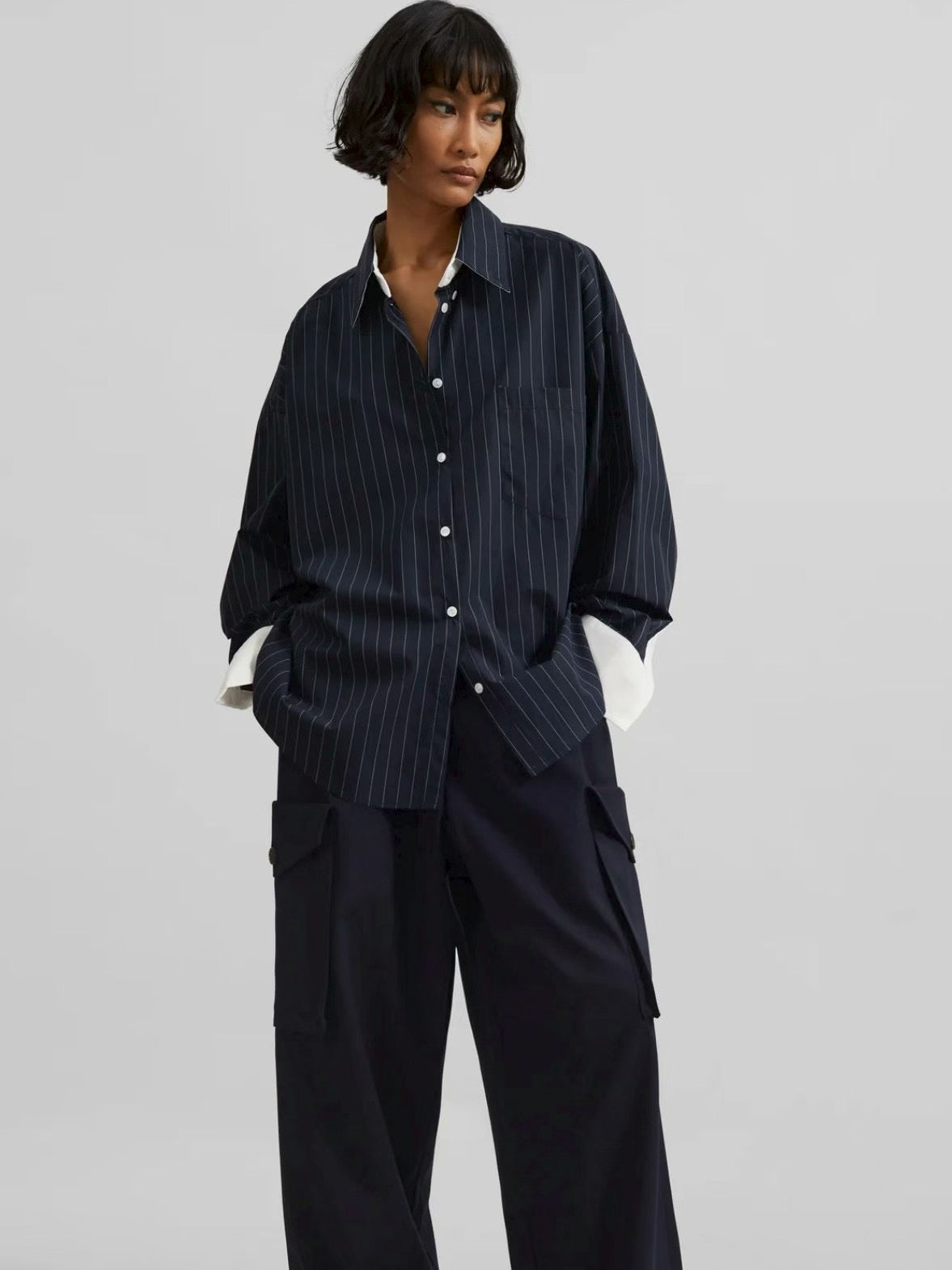 CONTRAST SLEEVES PINSTRIPES SHIRT