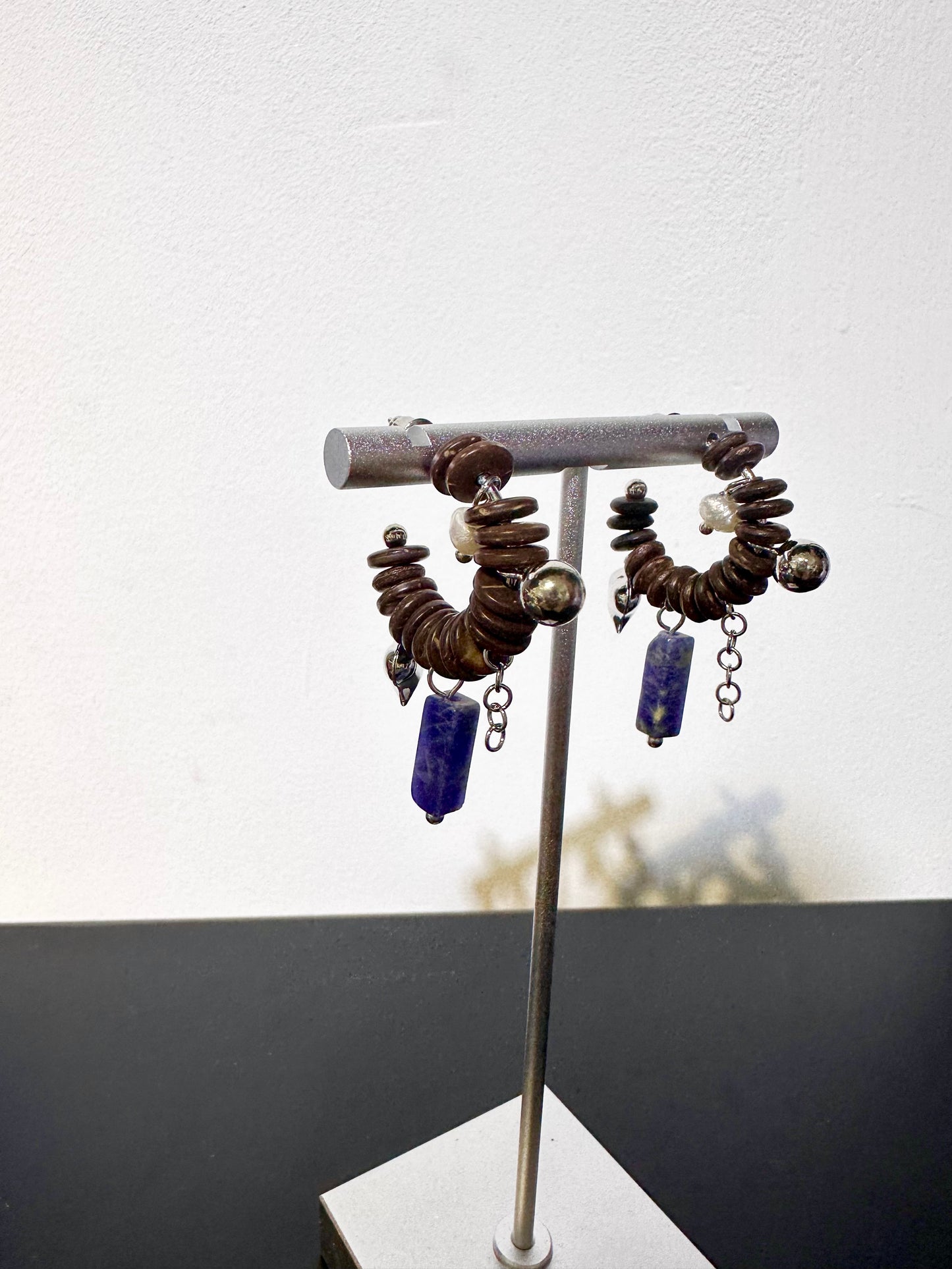 BEAD LOOP DETAILED EARRINGS
