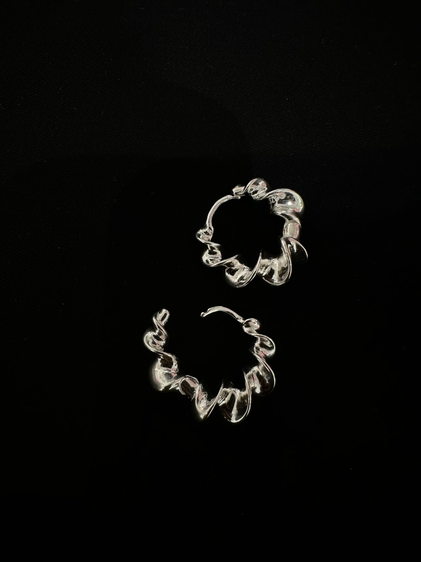 925 TWISTY WAVE EARRINGS