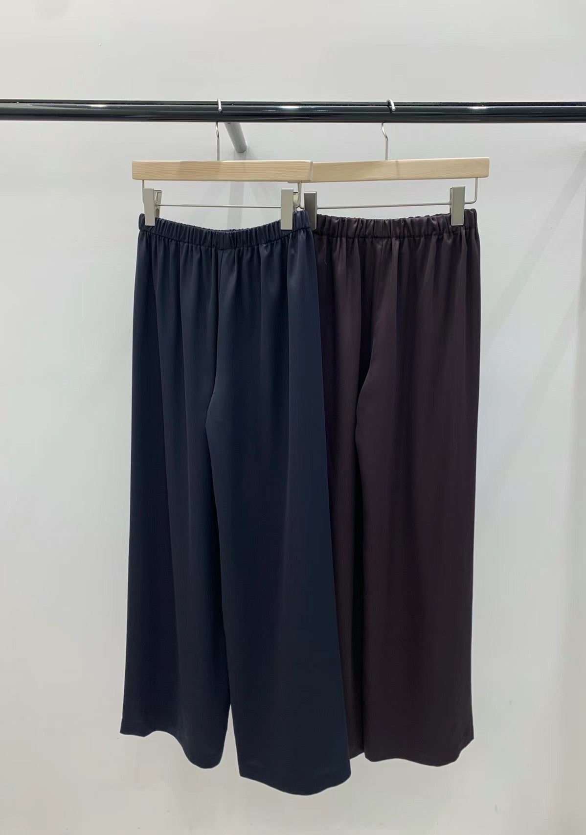 ELASTIC WAIST BASIC PANTS