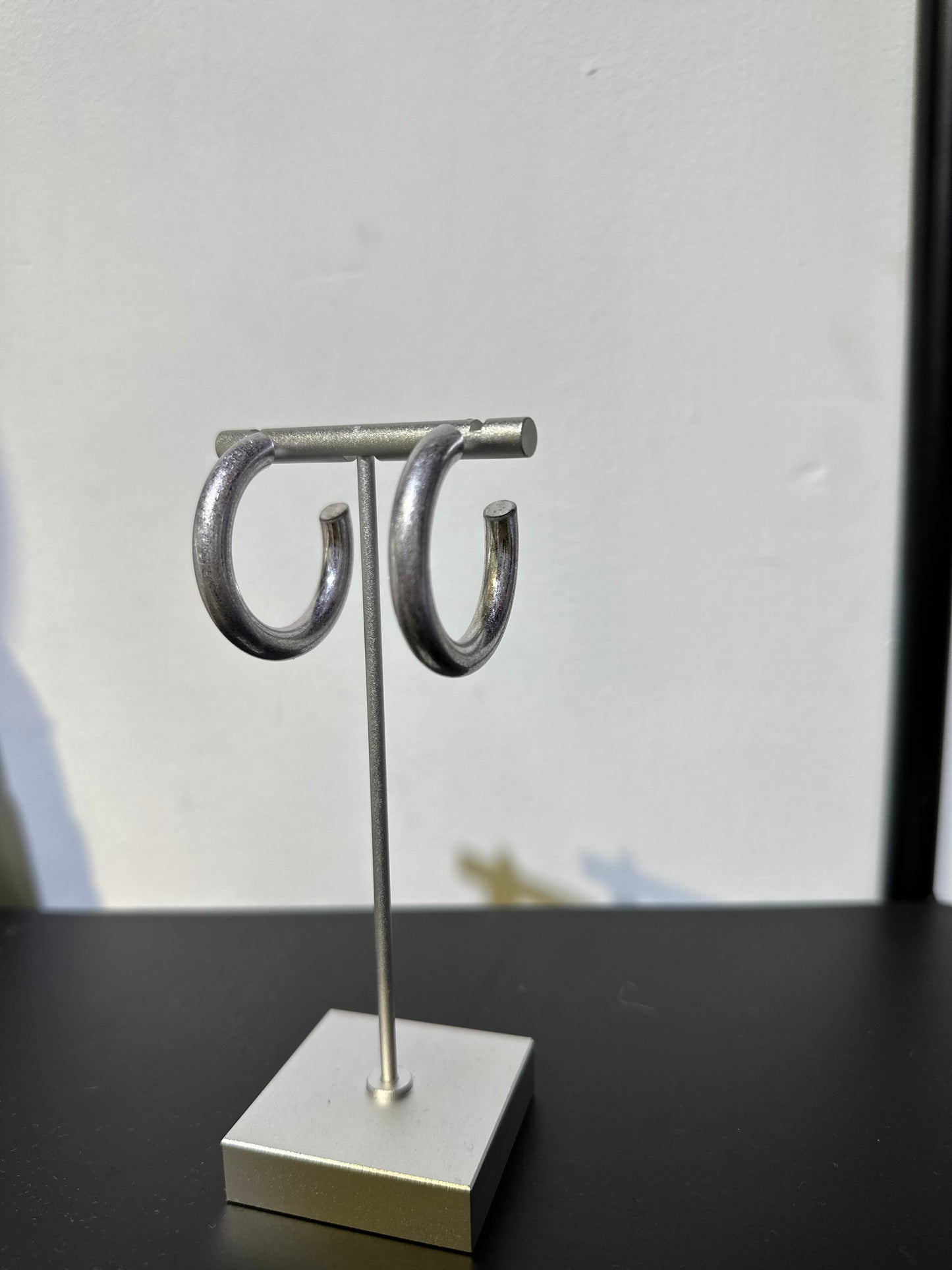 SILVER C LOOP EARRINGS
