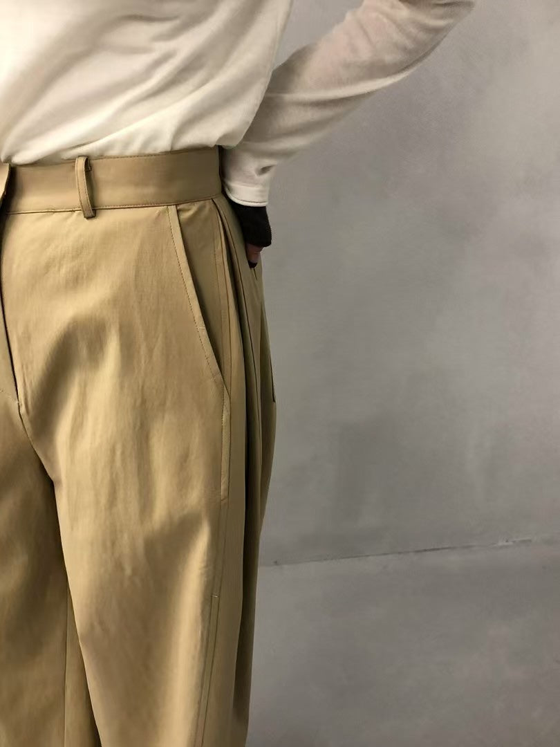 SIDE V PLEATS PANTS