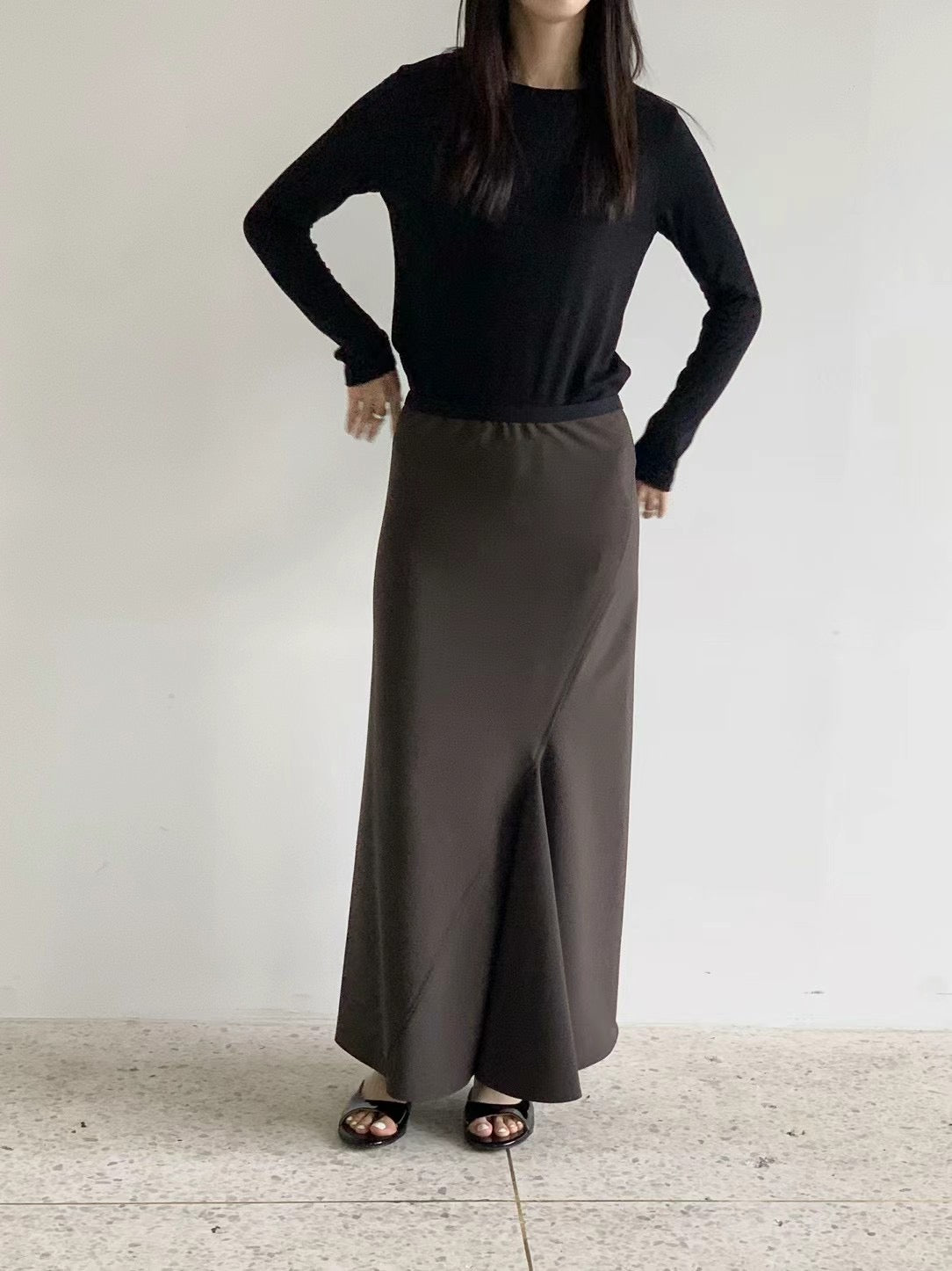 CURVE SKIRT