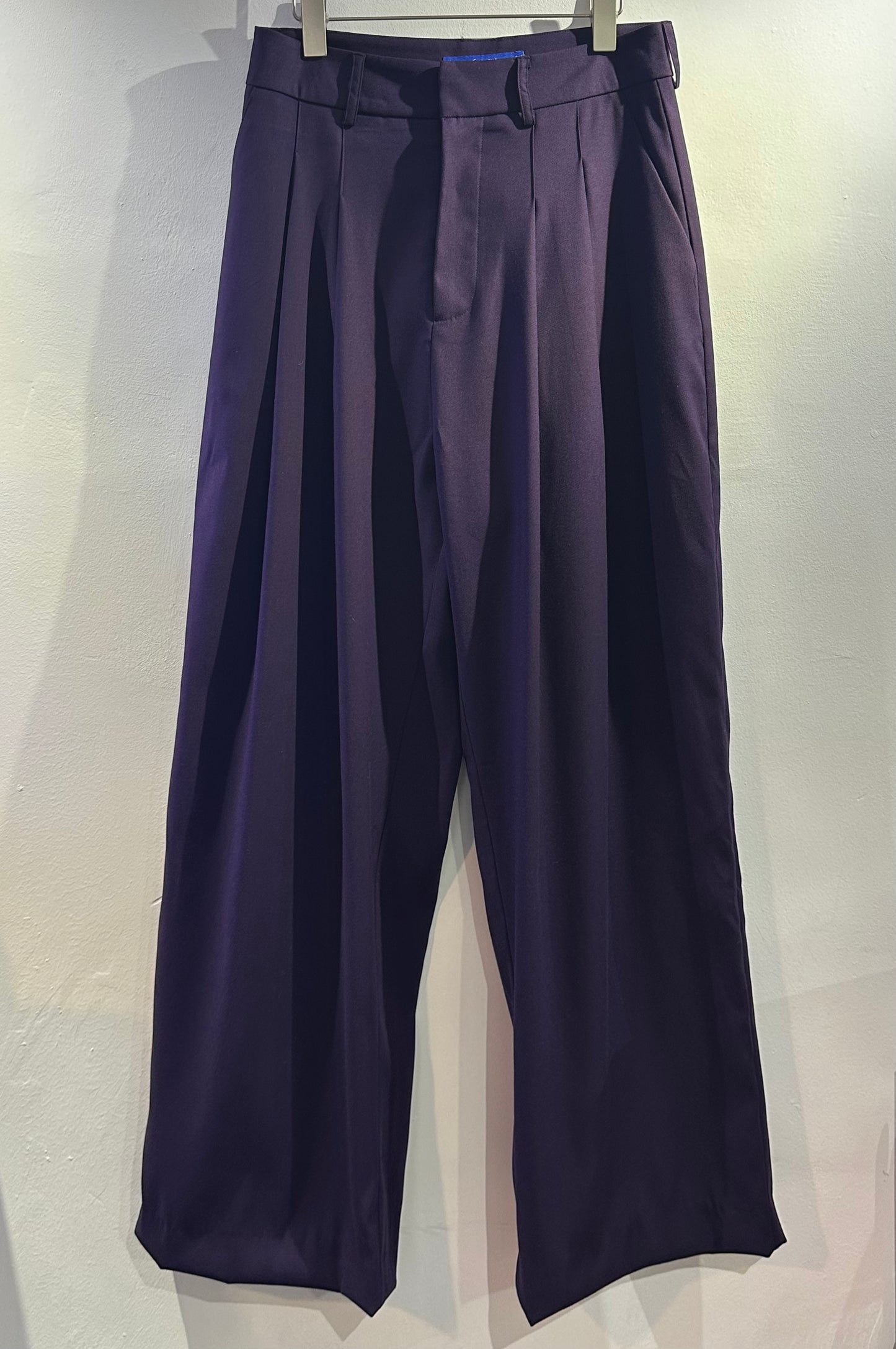 • FUSSY MADE • SLOUCHY SUIT TROUSERS