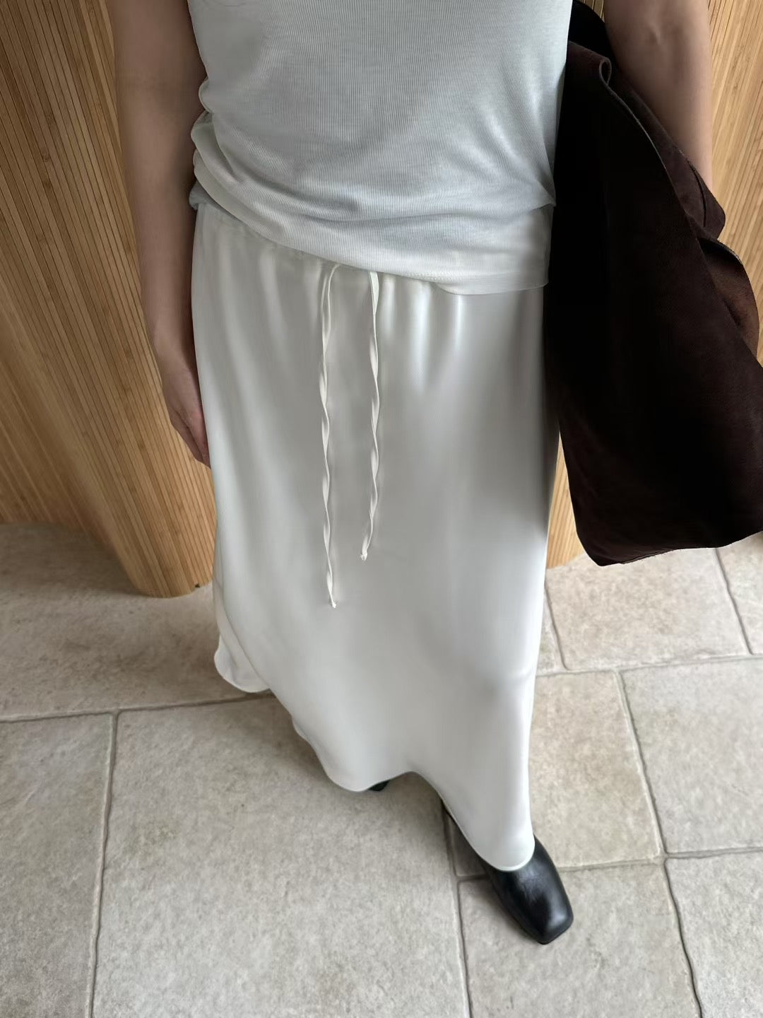 CLASSIC SATIN SKIRT