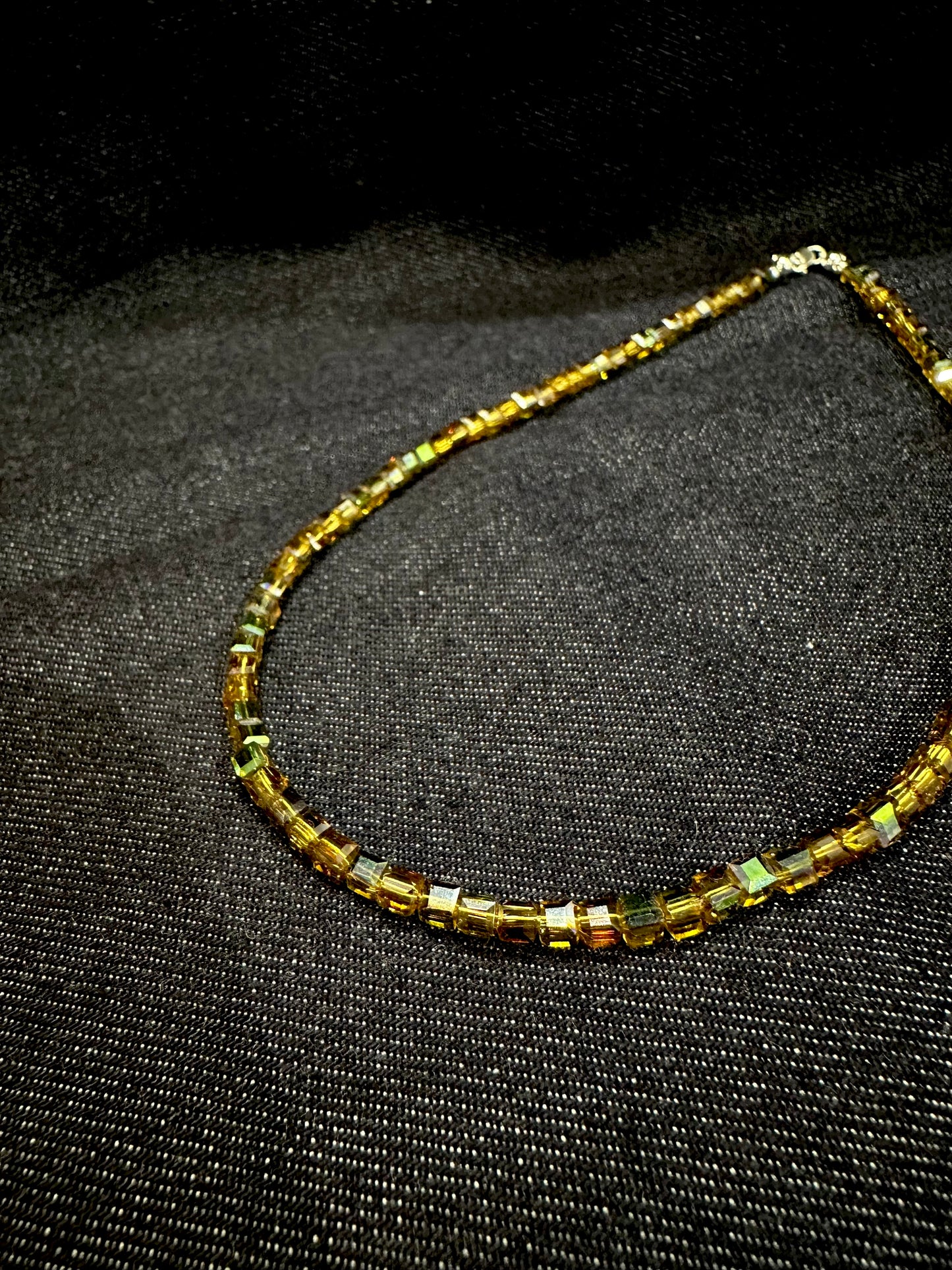 JAPAN CUBIC GLAZE BEADS NECKLACE ( SMALL )