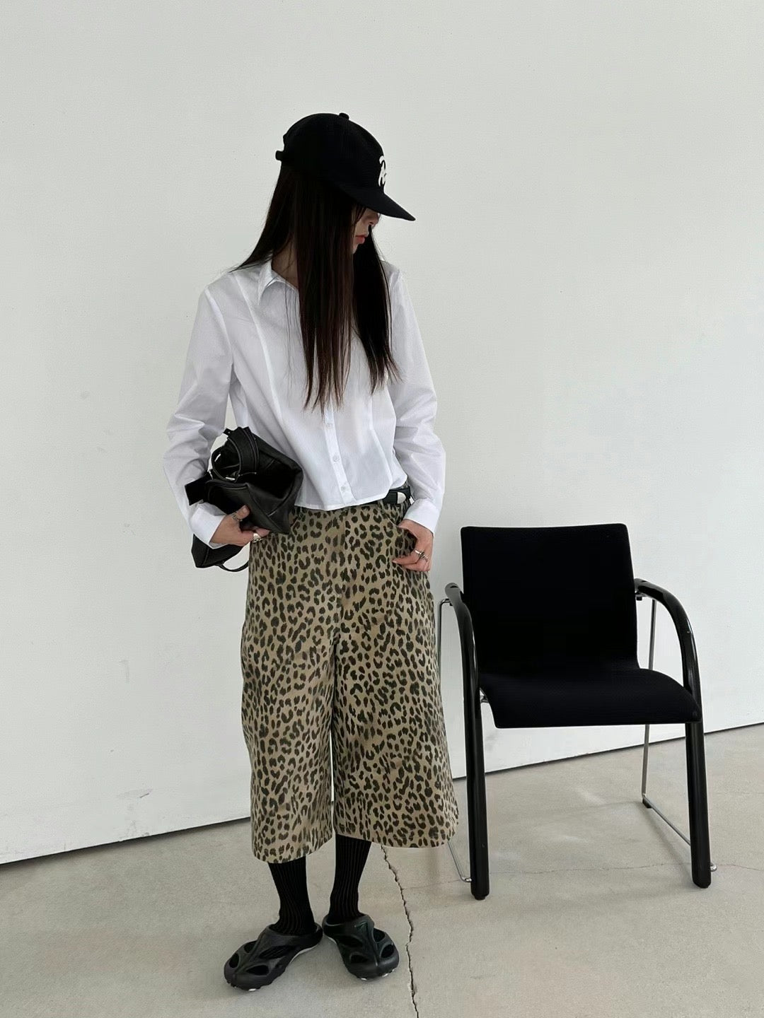 BOOT CUT LEOPARD SHORTS
