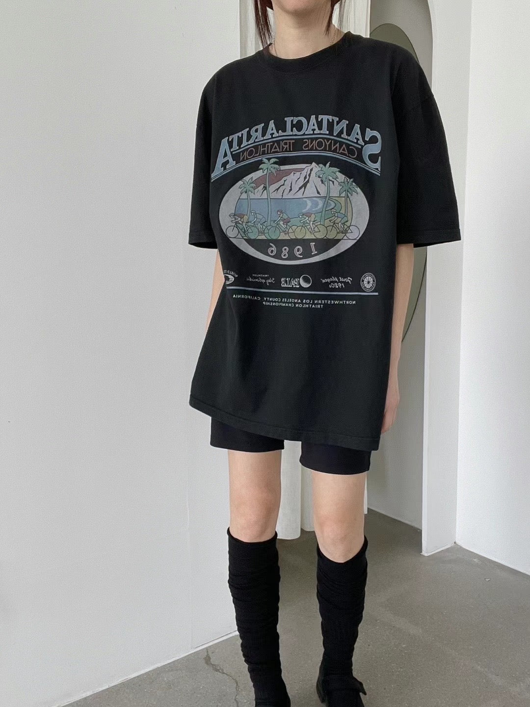 SANTA CLARITA 1986 TEE