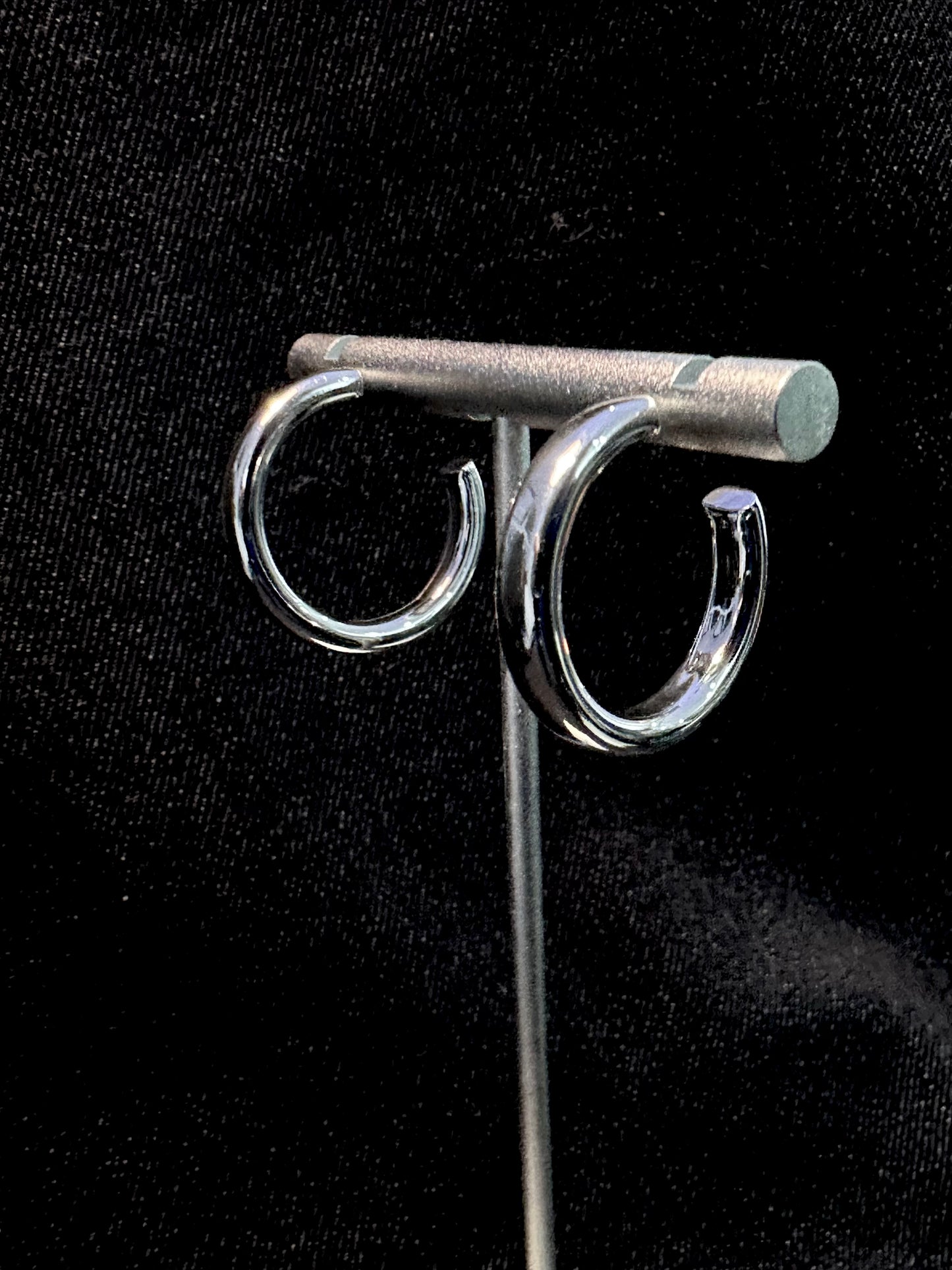 925 C ROUND LOOP EARRINGS