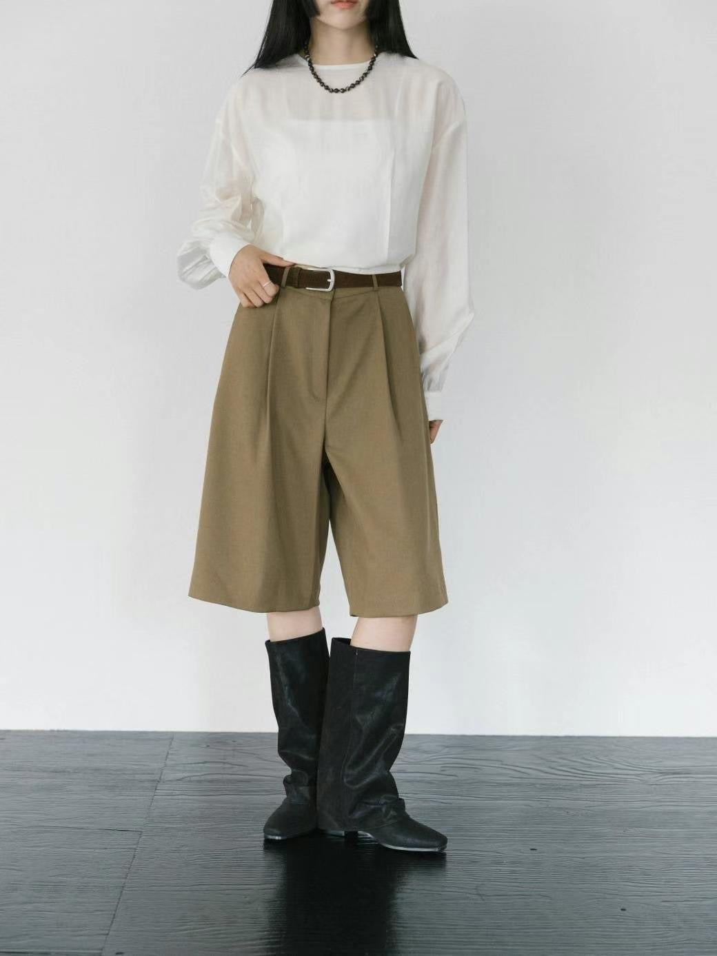 MID LENGTH STRAIGHT SHORTS