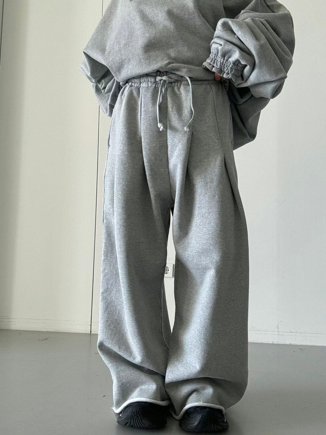 WAIST PLEATED COTTON JERSEY PANTS