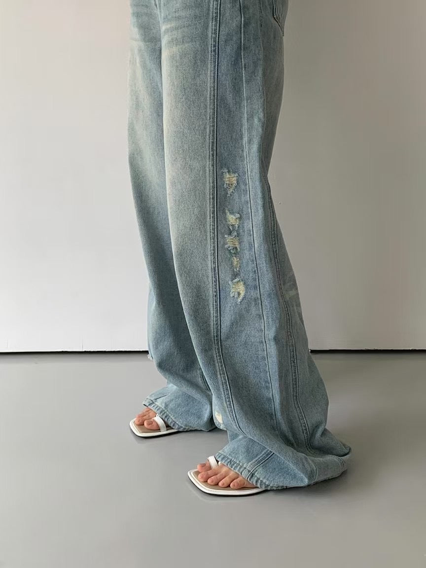 V PATCH WASHED JEANS
