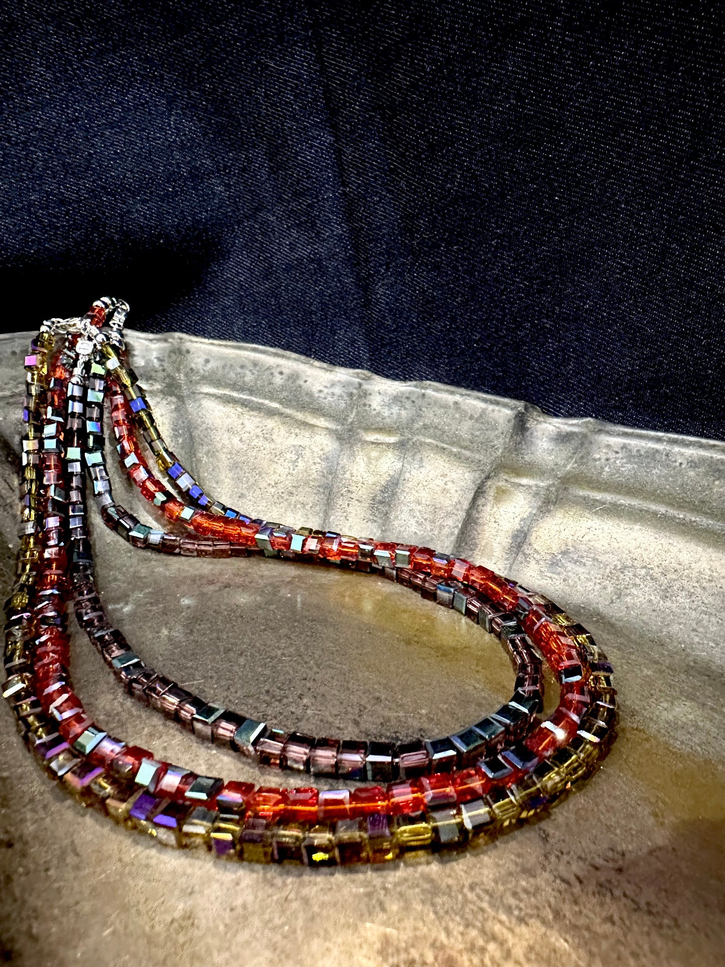 JAPAN CUBIC GLAZE BEADS NECKLACE (LARGE)