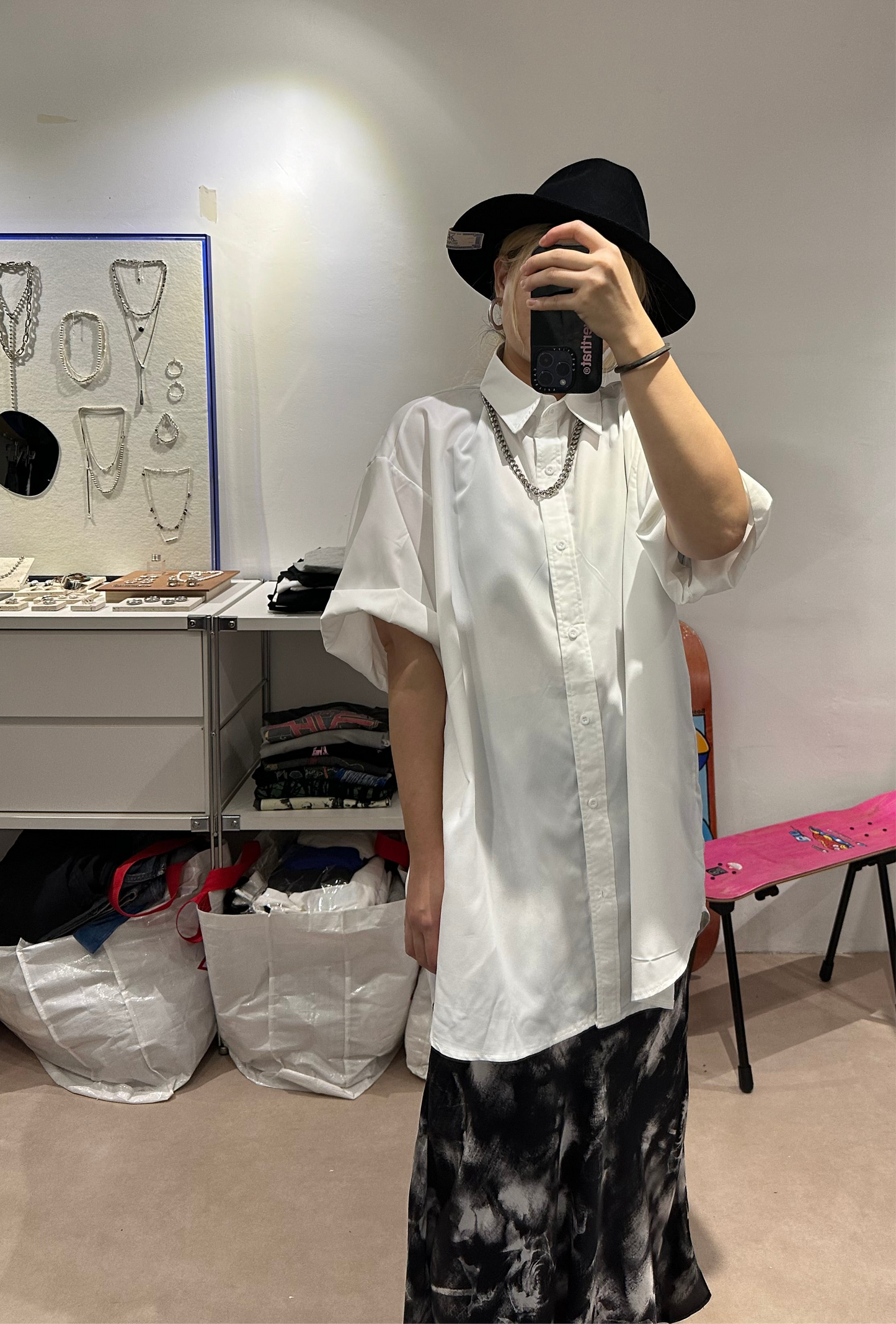 SHORT SLEEVES LONG WHITE SHIRT