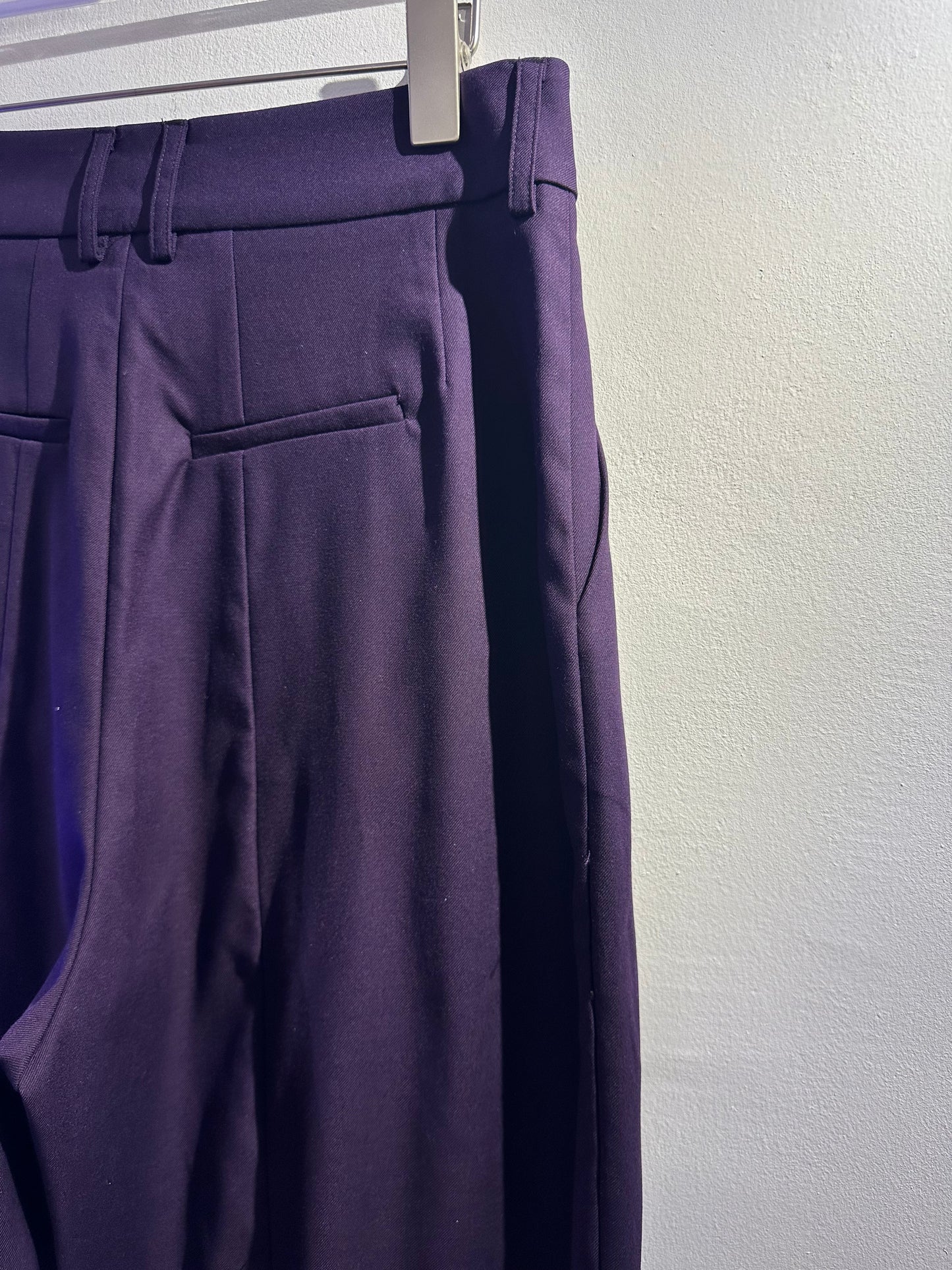 • FUSSY MADE • SLOUCHY SUIT TROUSERS