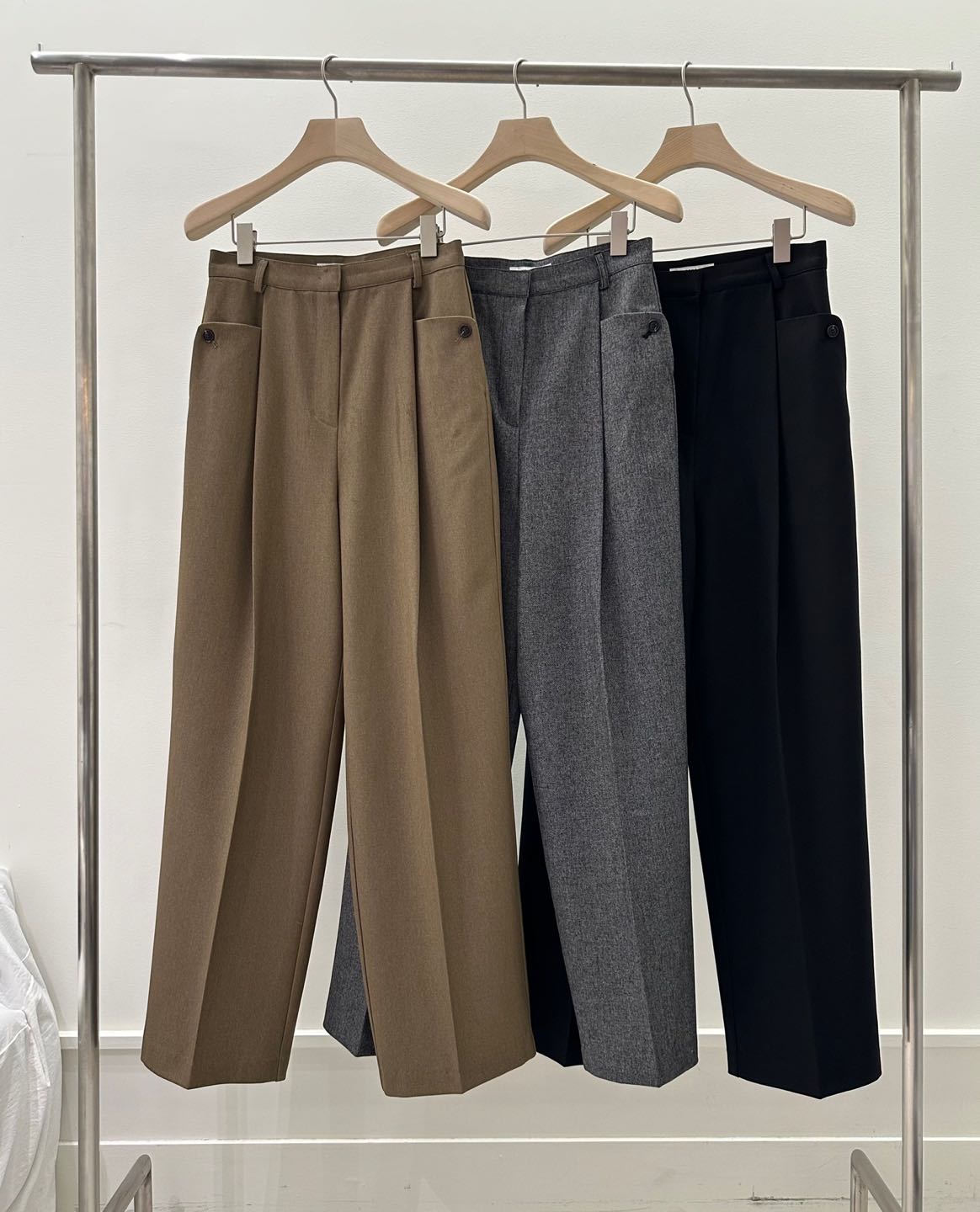GOOD CUT BUTTON POCKET PANTS