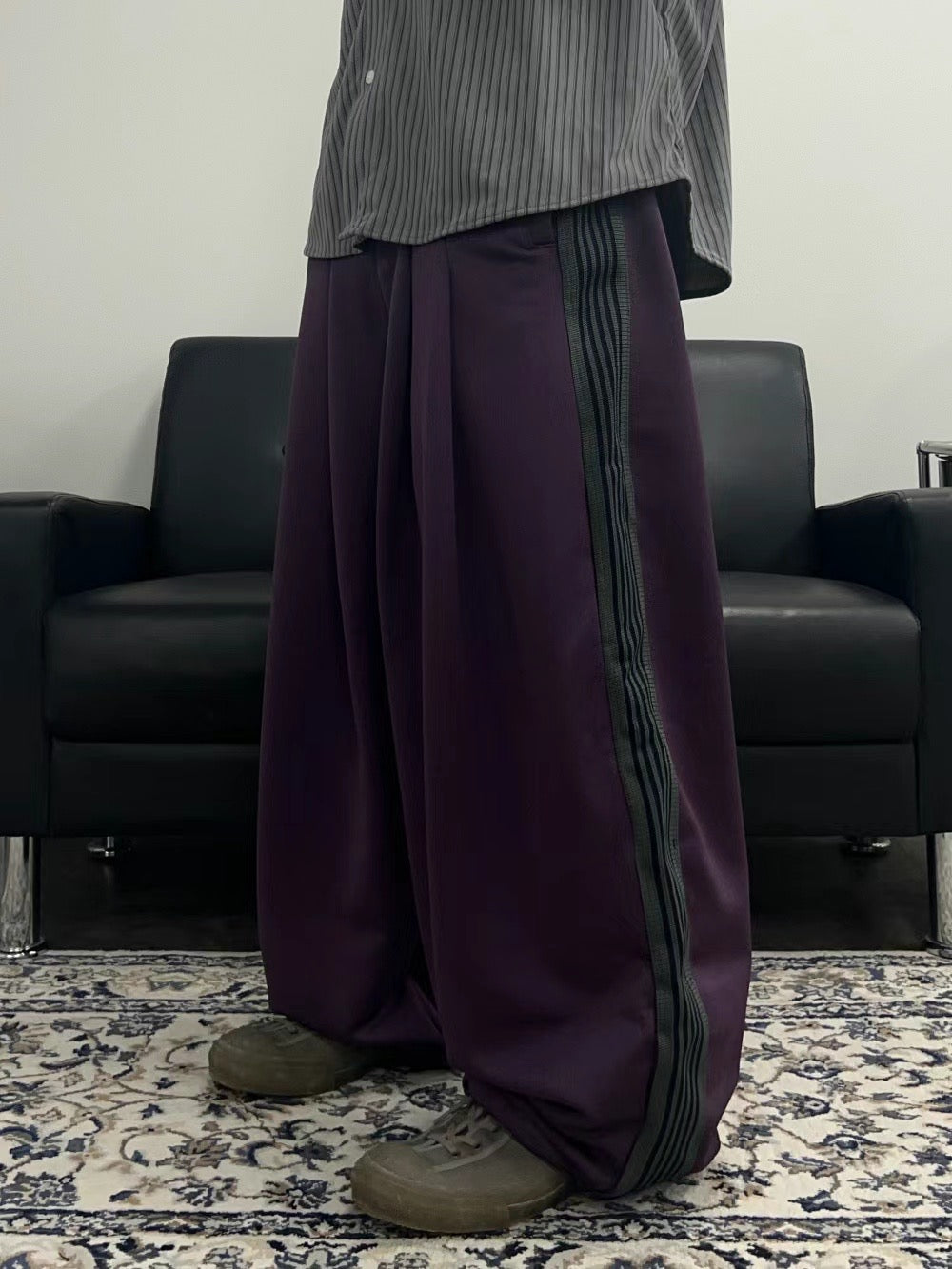 5 LINES TRACK PANTS