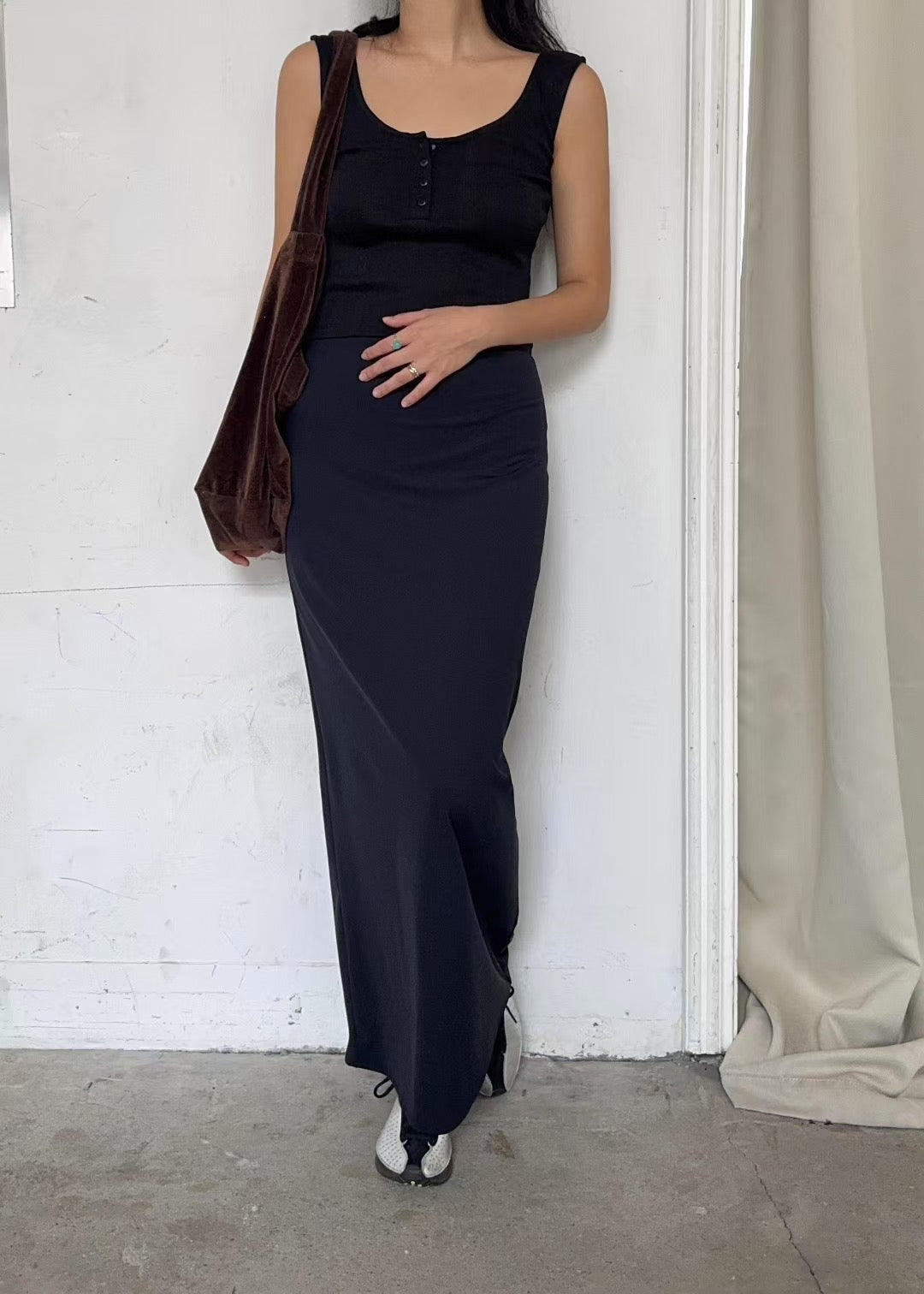 MUST HAVE SLIM SKIRT