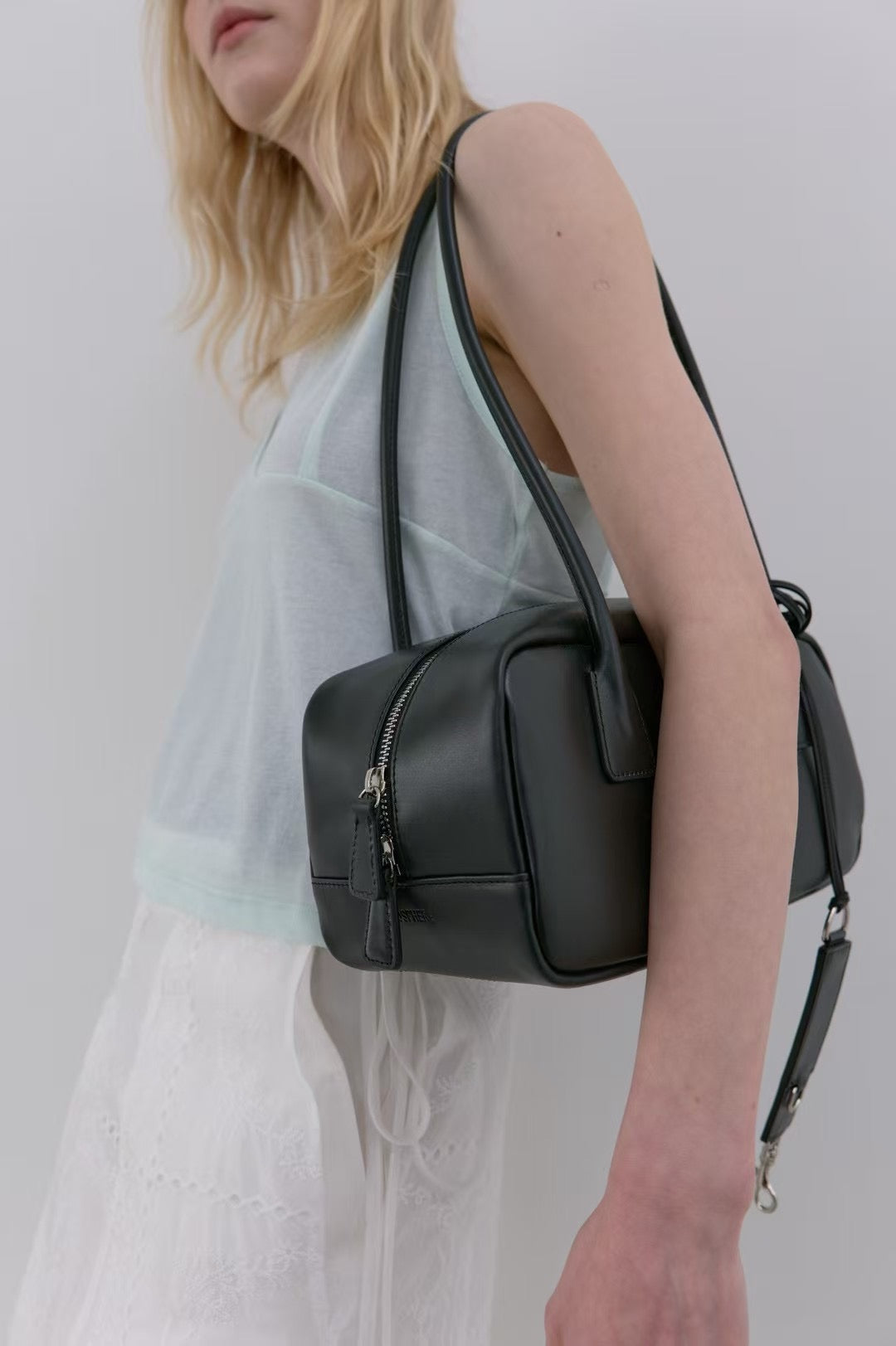 CALF LEATHER BAGUETTE BOXY HANDLE BAG