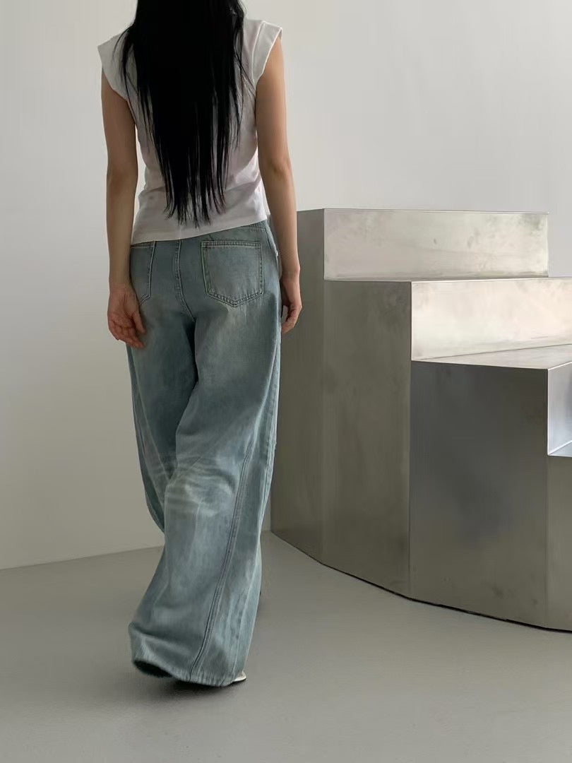 V PATCH WASHED JEANS