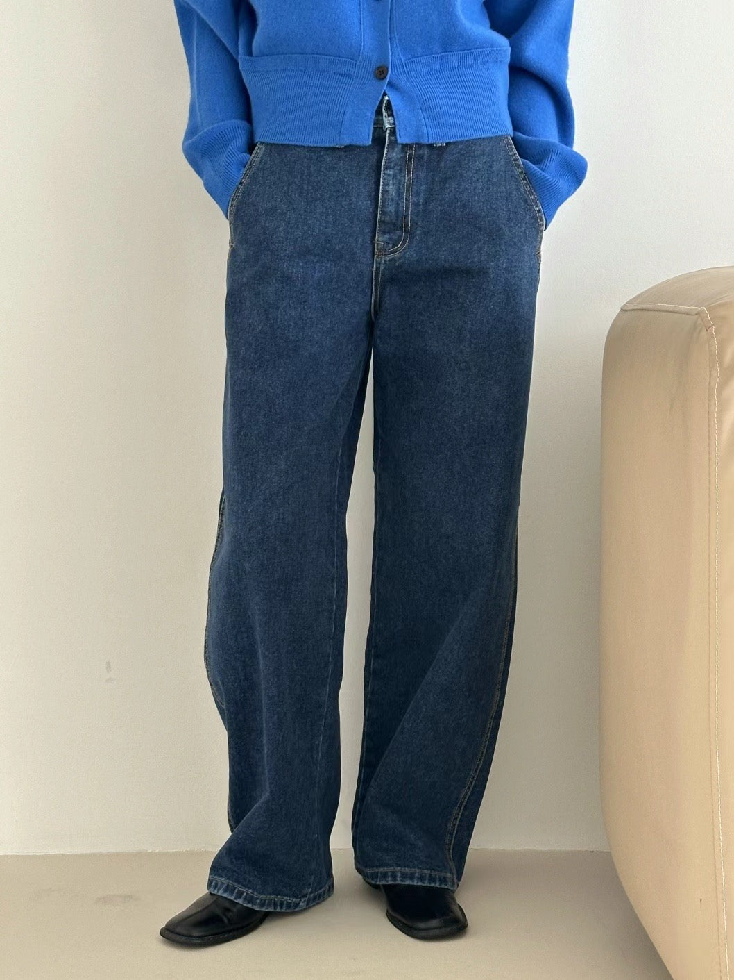 HIGH-WAIST JEANS (3 COLOURS)