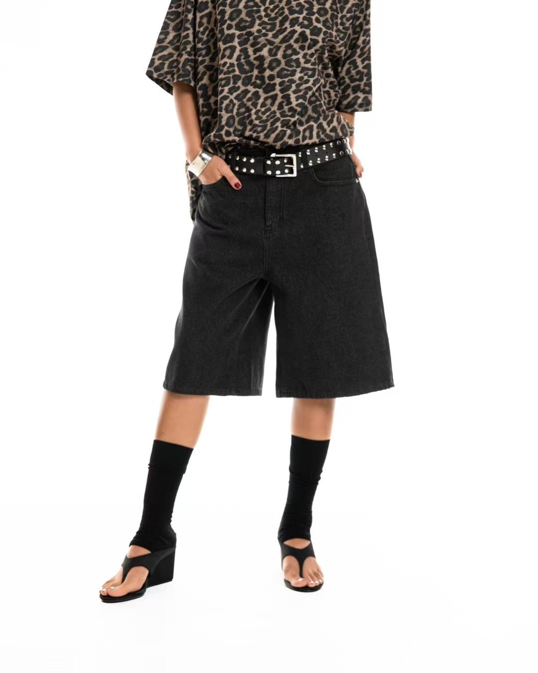 TENDER WASHED BLACK DENIM SHORTS