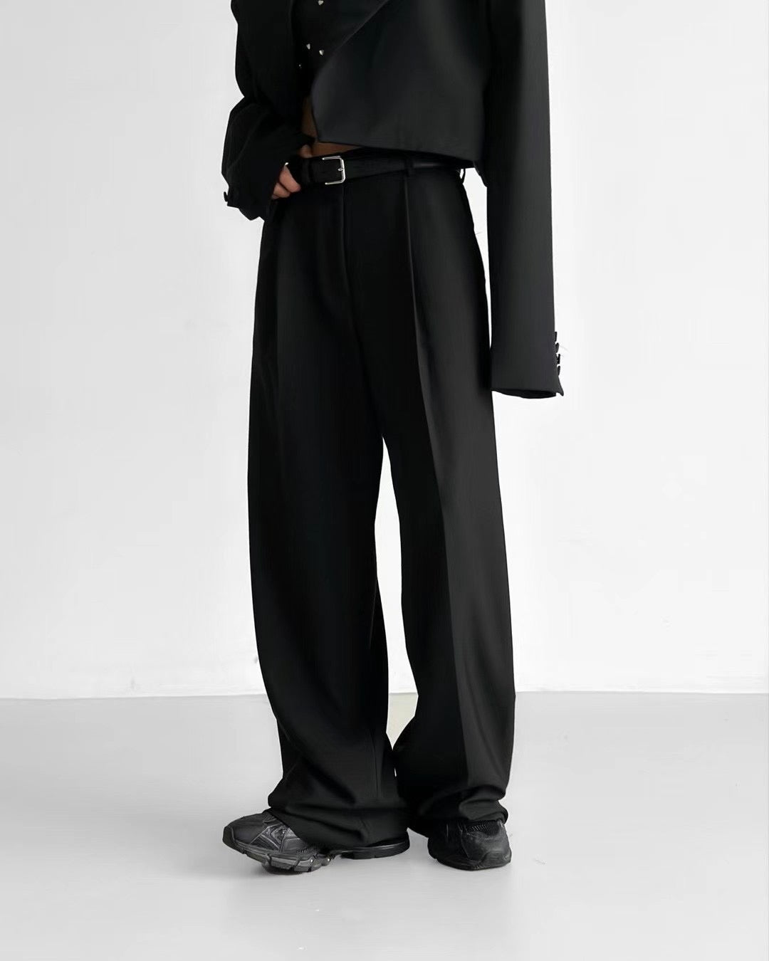 SINGLE DART WIDE LEG TROUSERS