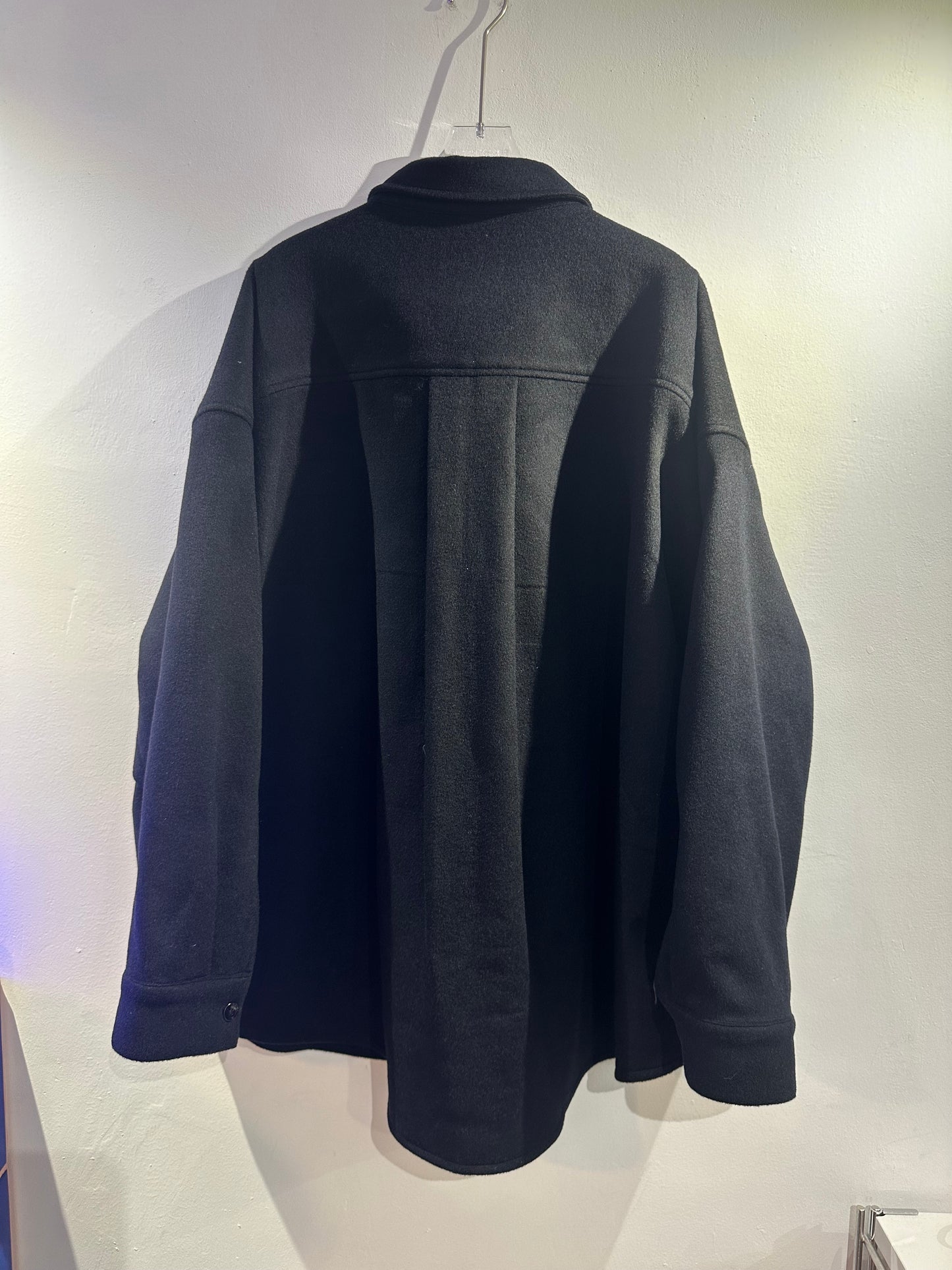 • FUSSY MADE • LIGHT WOOL SHACKET