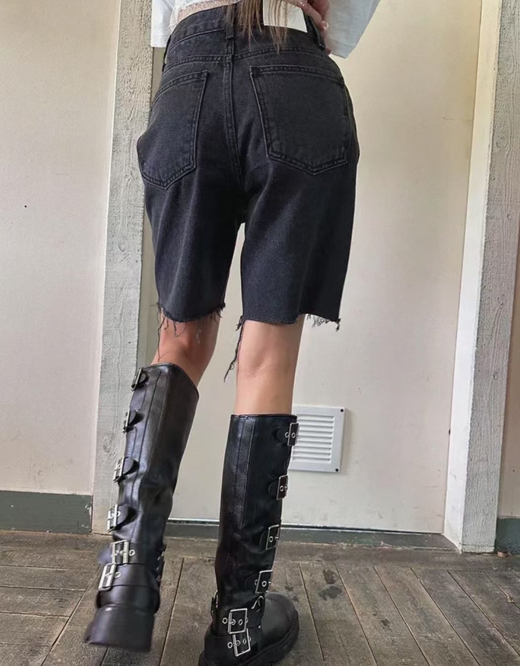 A4 SHORTS