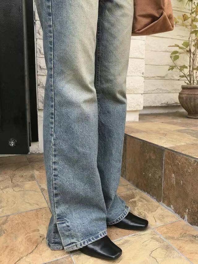 SLIM CUT FLARE WASHED JEANS