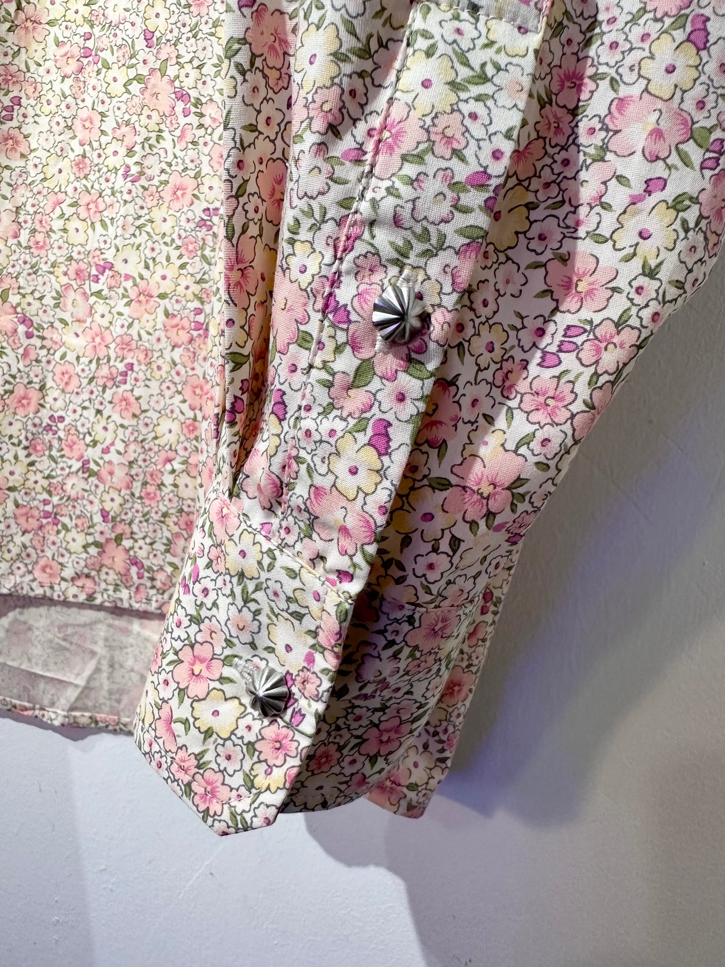 • FUSSY MADE • FLOWER BLOSSOM SHIRT ( LIBERTY OF LONDON FABRIC )