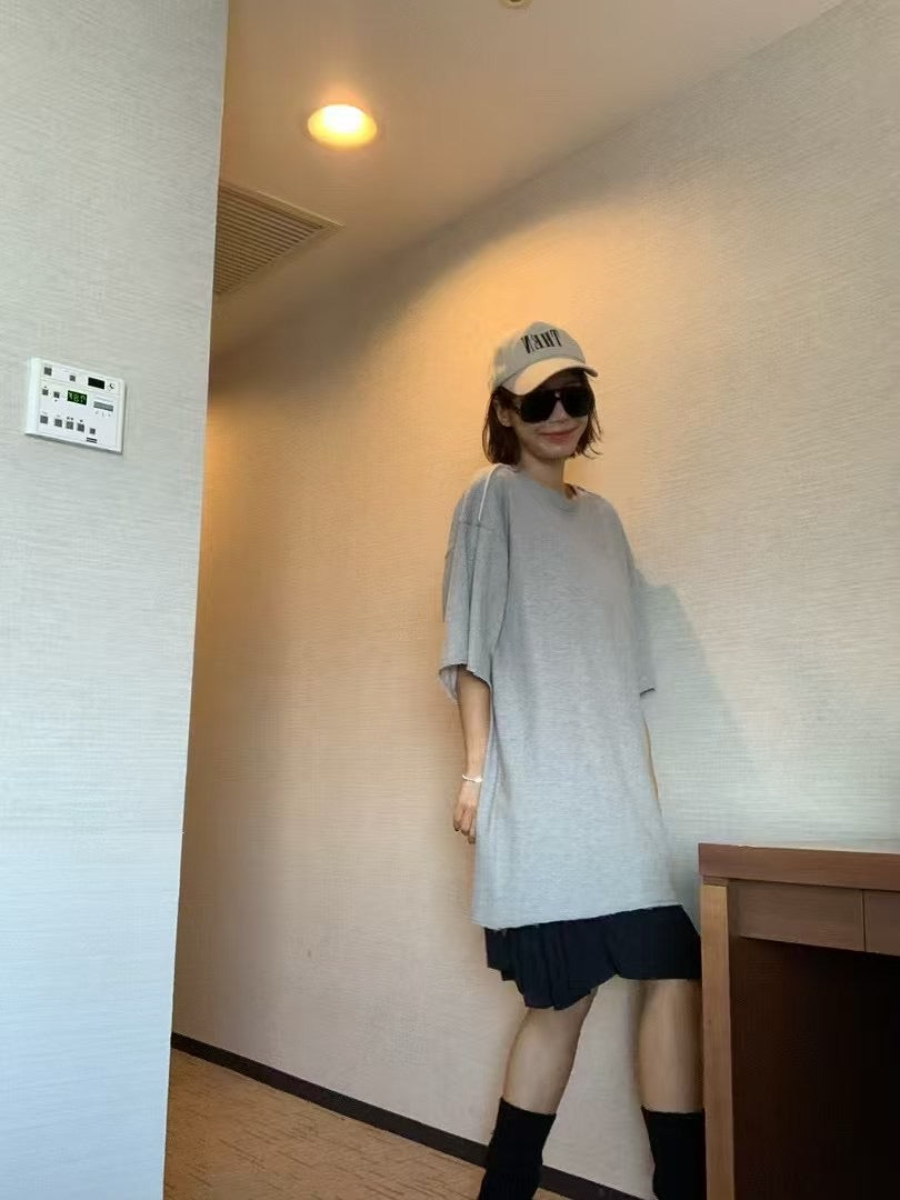 SPACIOUS PLAIN TEE