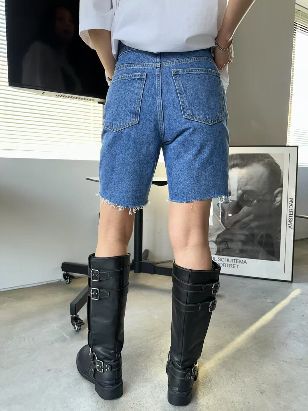 A4 SHORTS