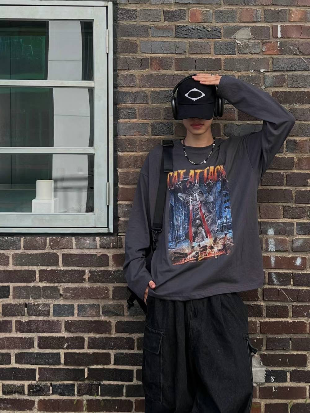 "CAT ATTACK" PRINT TEE