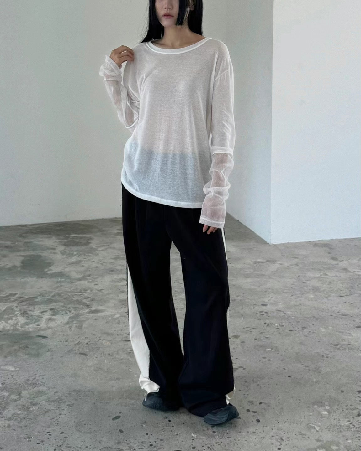 THIN DRAPED LONG SLEEVES TOP