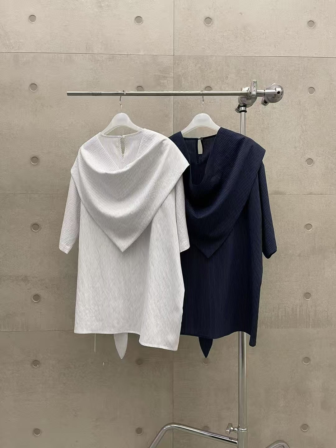 TRIANGLE SHAWL BLOUSE