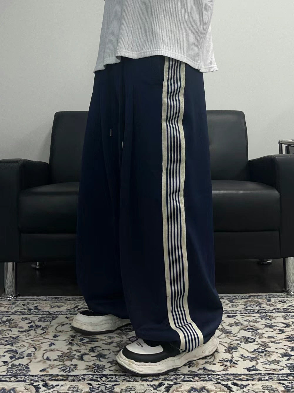 5 LINES TRACK PANTS