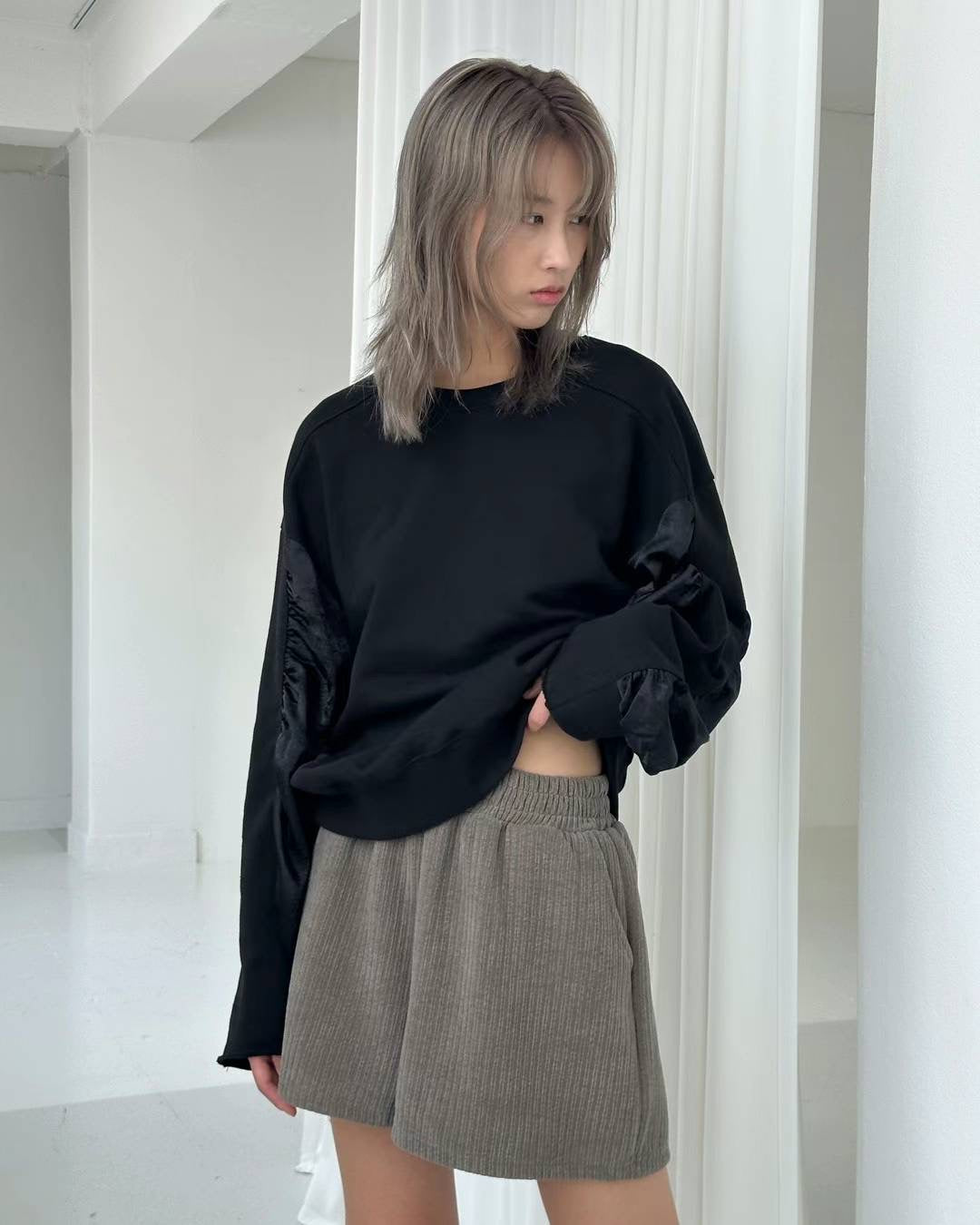RUCHED SLEEVES DETAILED SWEATER