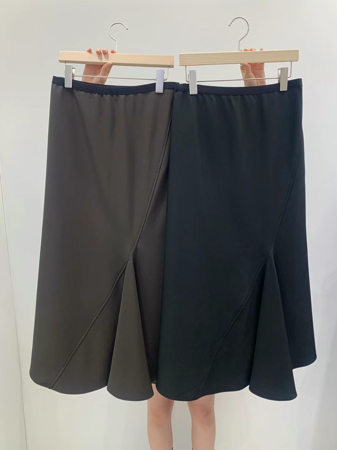 CURVE SKIRT
