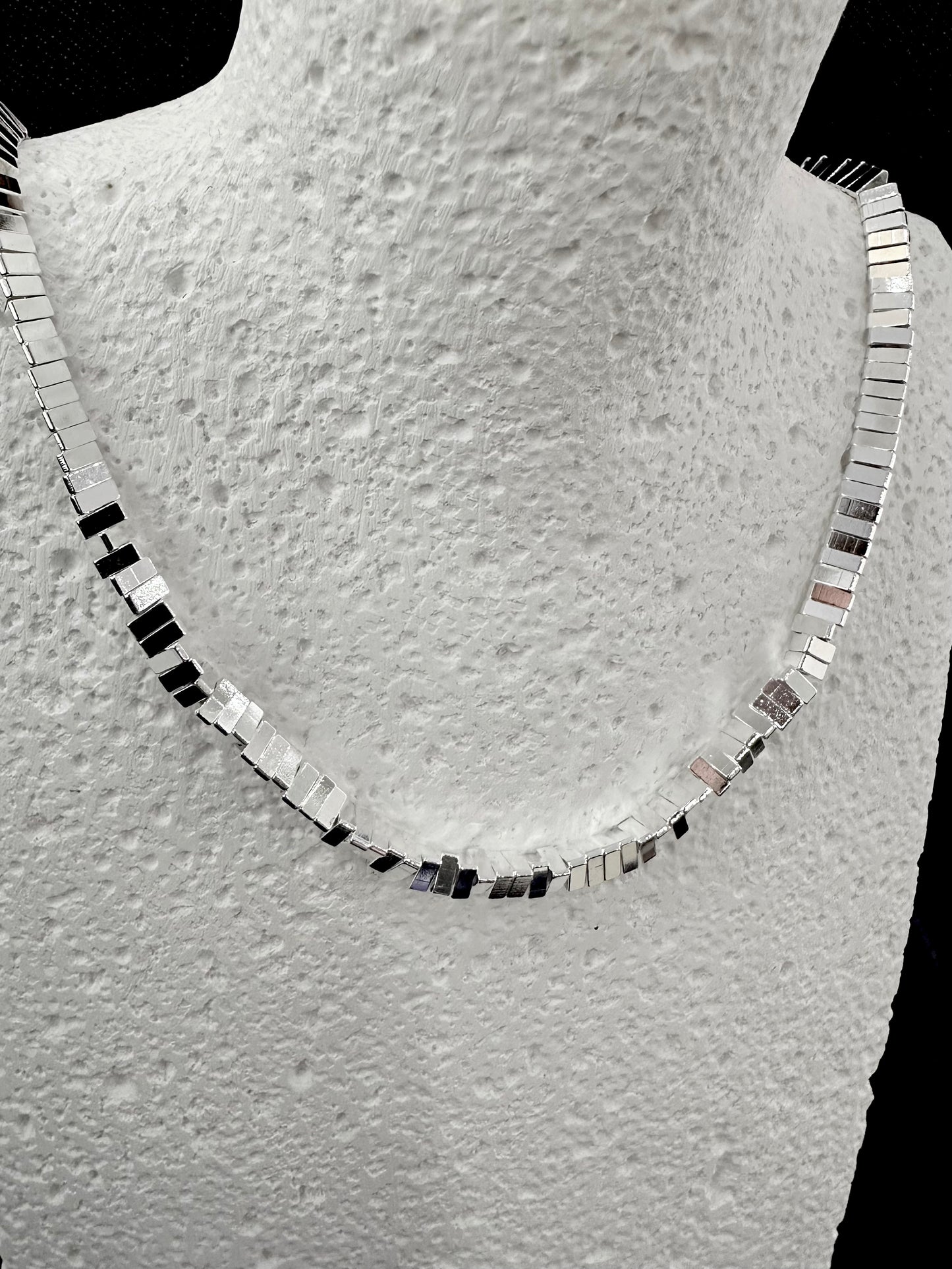 925 TRIANGULAR BEADS NECKLACE