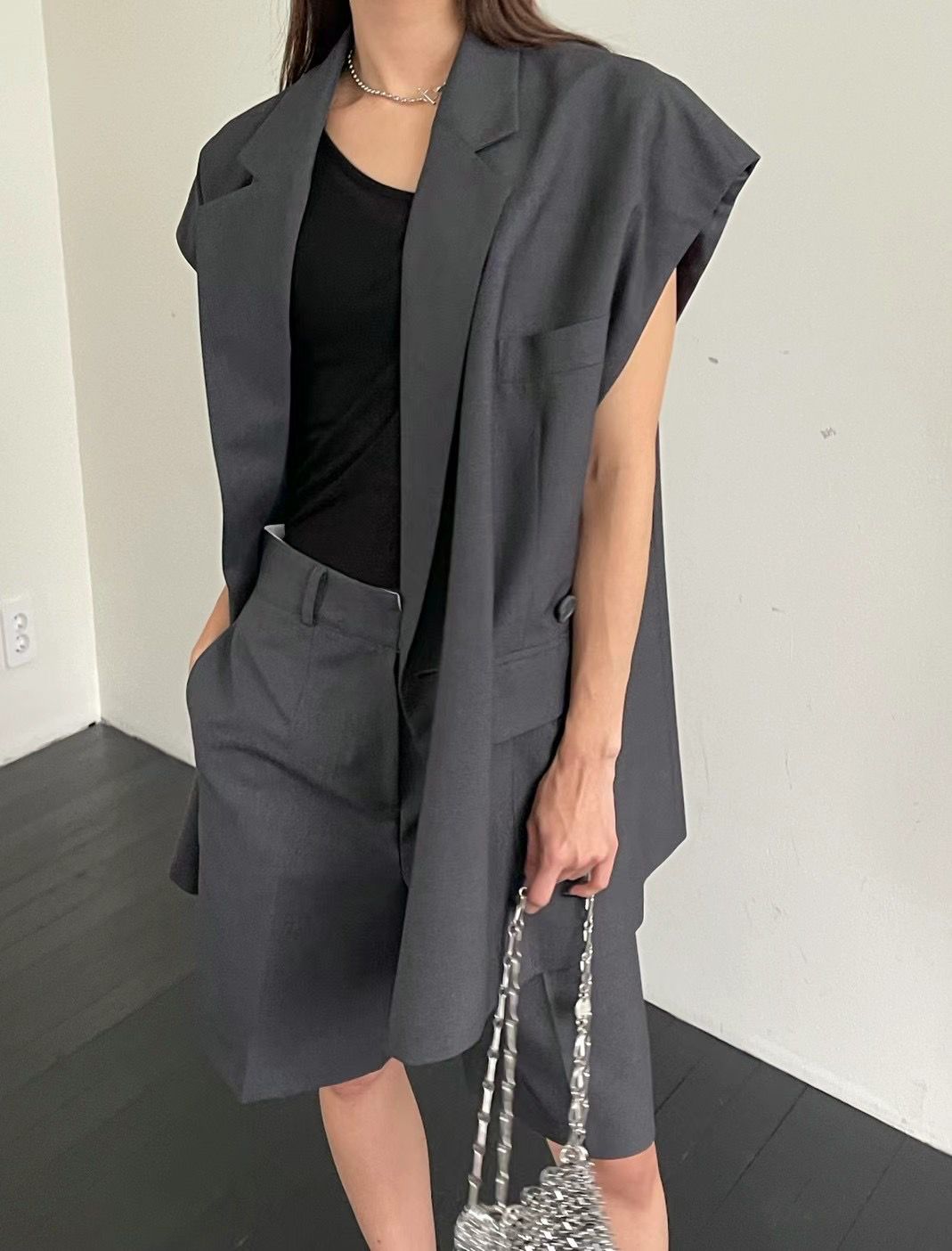 CROSS CLASP BLAZER VEST