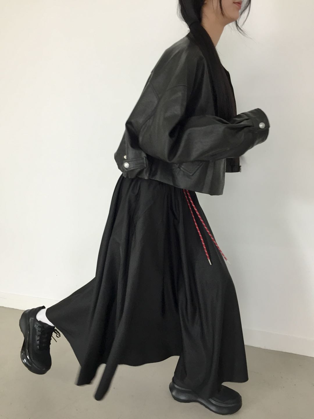 DRAWSTRING NYLON SKIRT