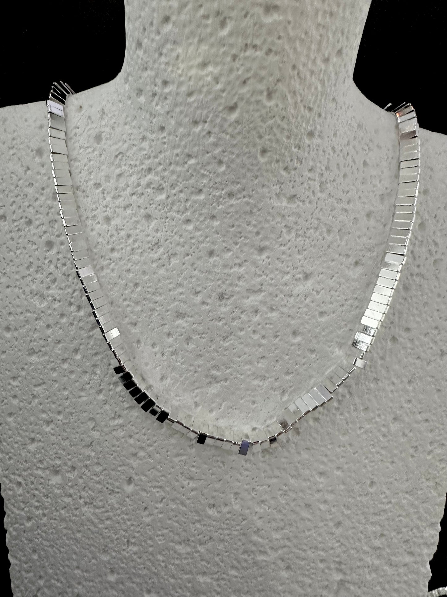 925 TRIANGULAR BEADS NECKLACE