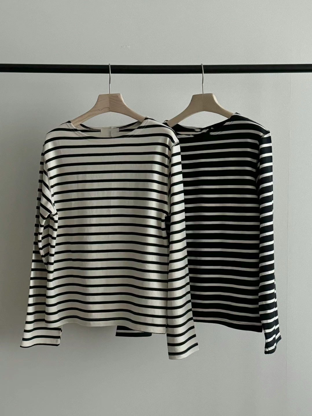 NAVY STRIPE COTTON TEE