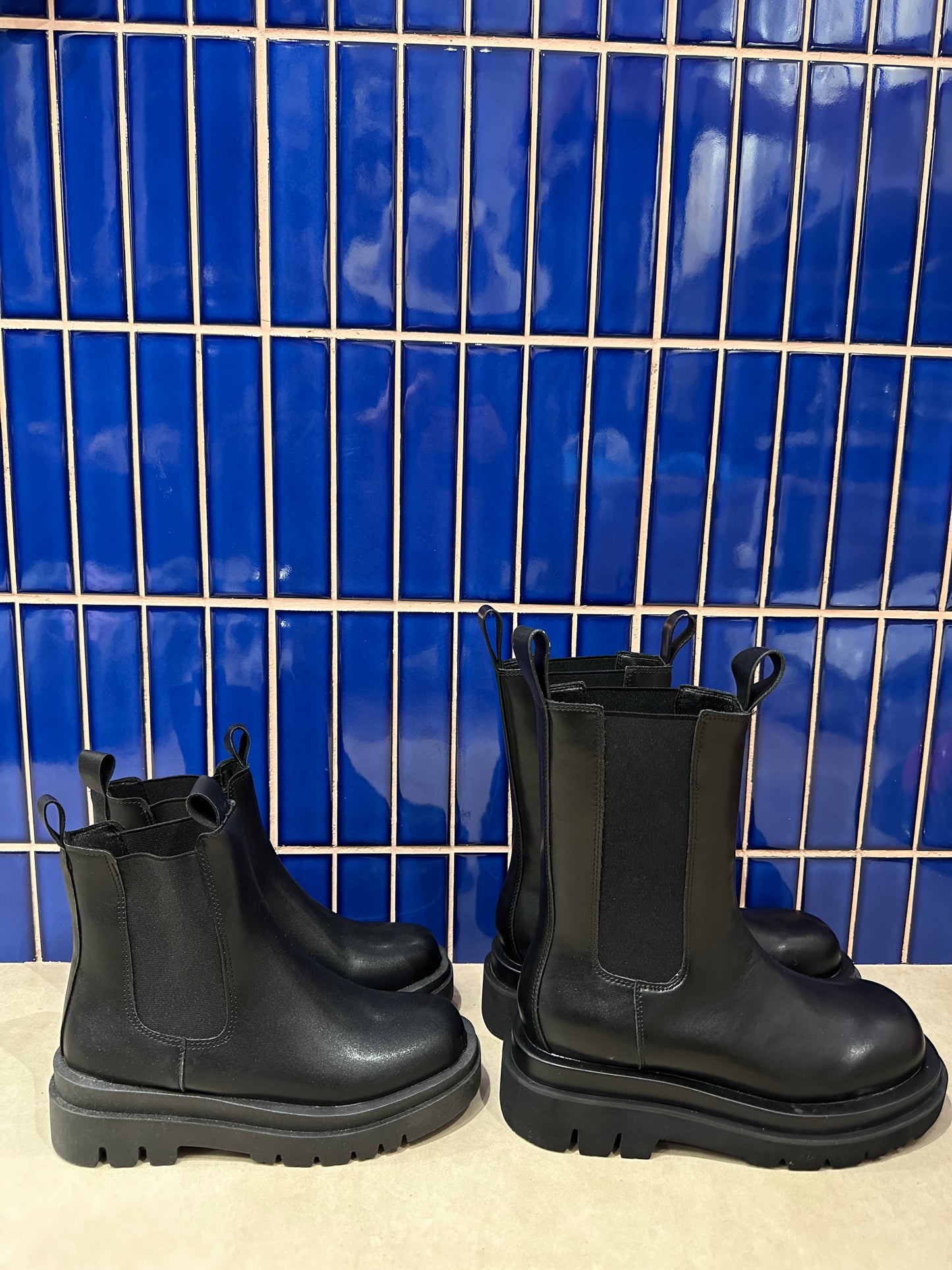 11.11 SPECIAL OFFER - LOW CUT CHELSEA BOOT ( CALF LEATHER )