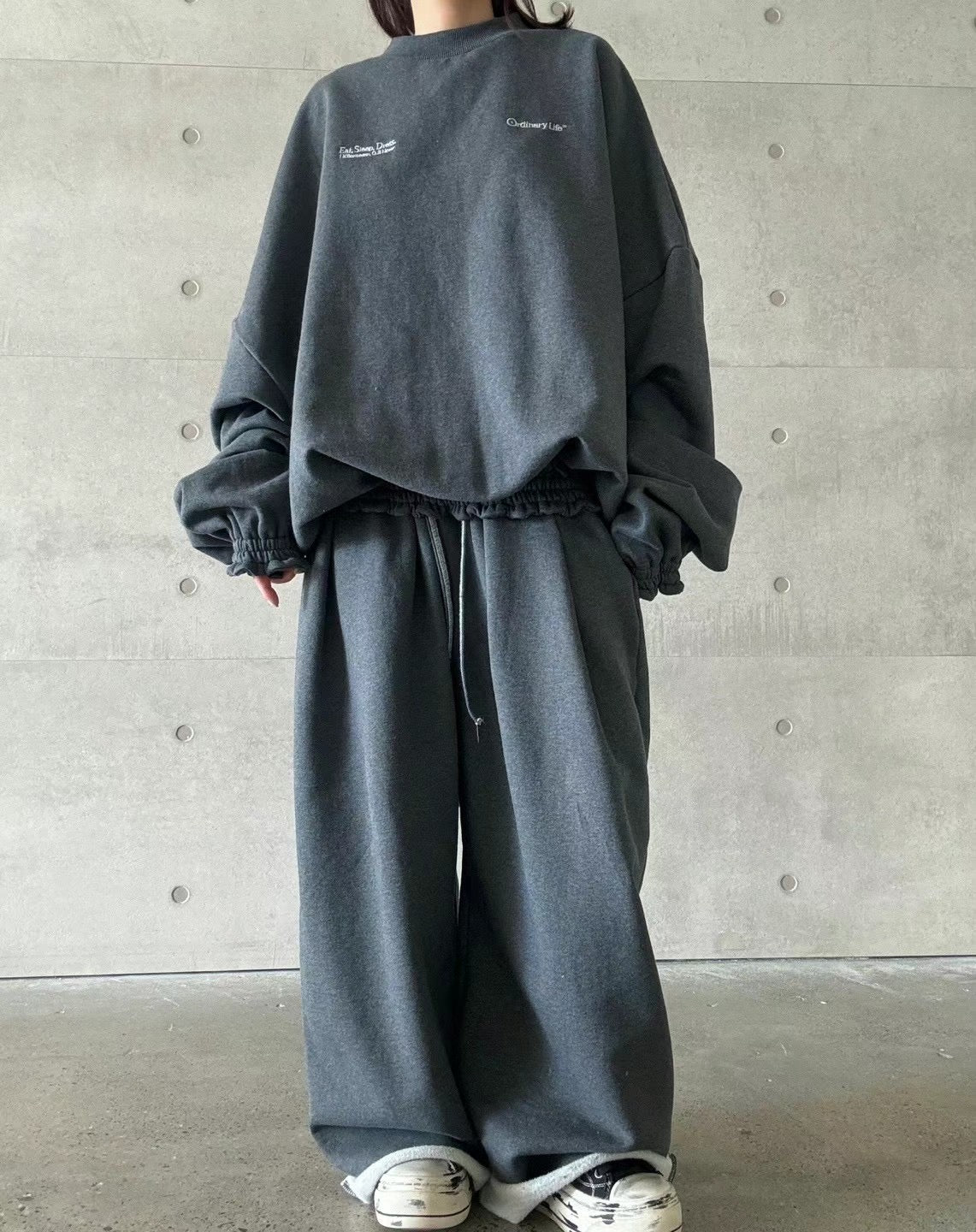 RUFFLE ENDED SWEATER