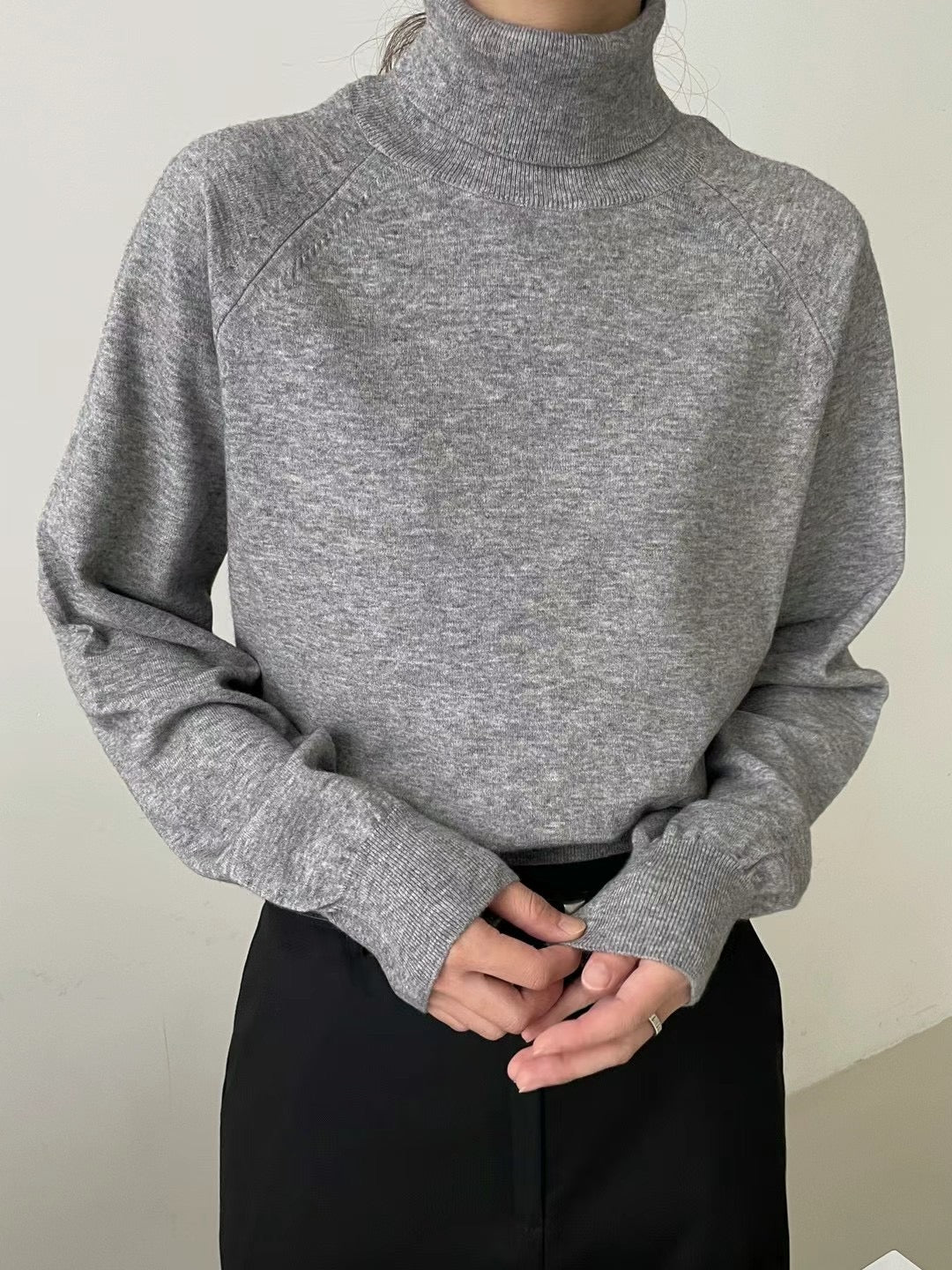 TURTLE NECK KNIT