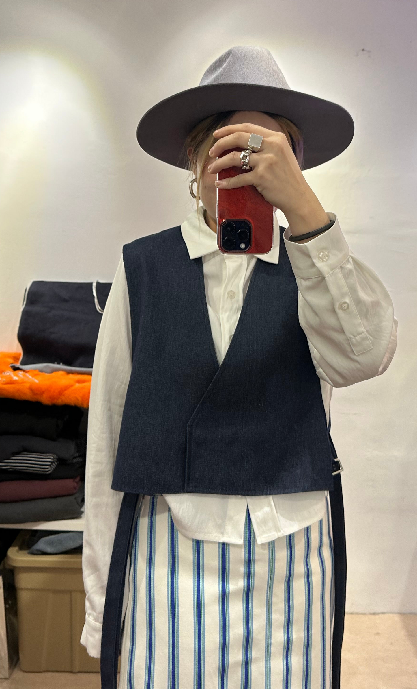 • FUSSY MADE • CLASSIC WHITE CROP SHIRT